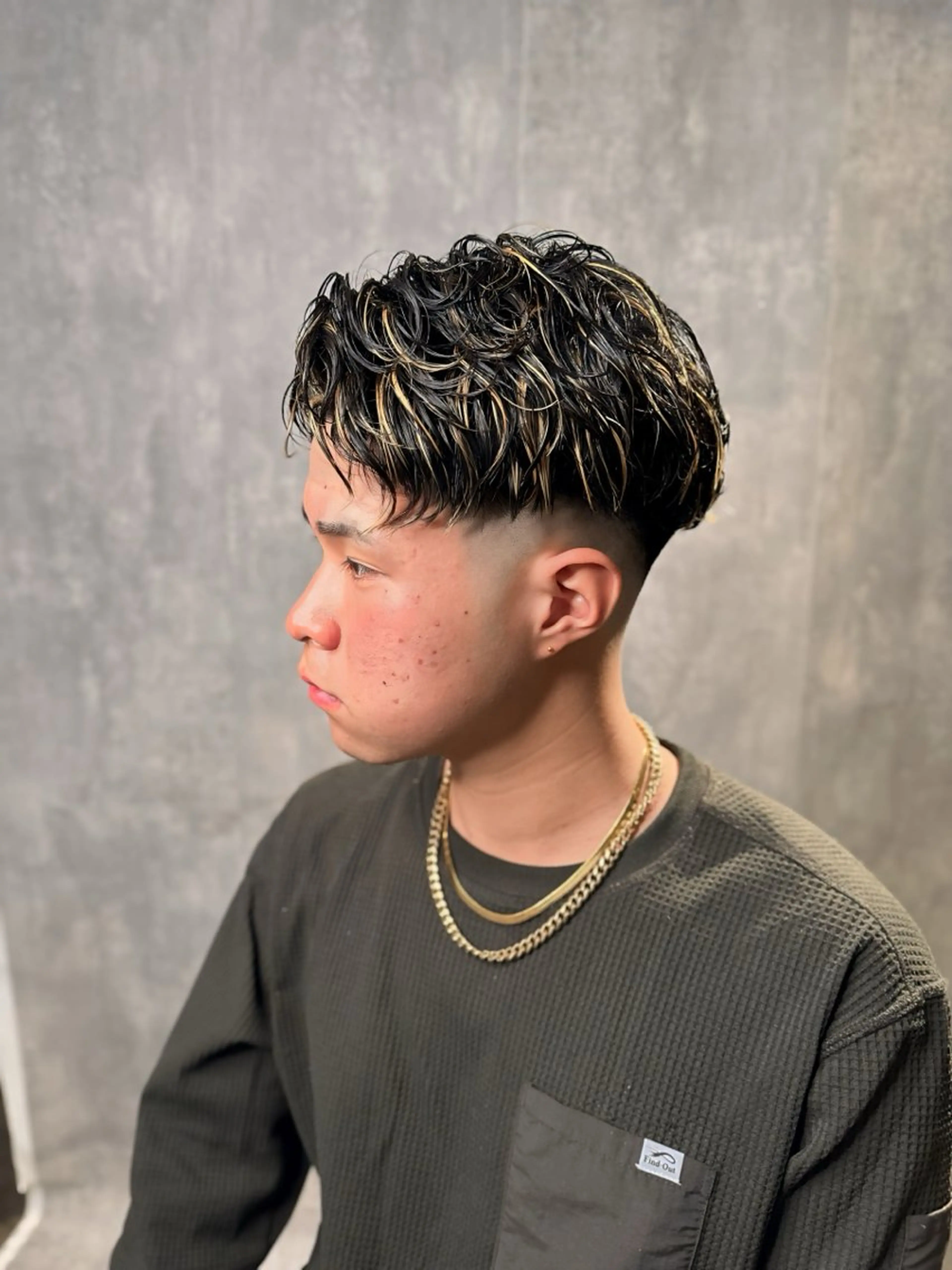 カラー メンズ フェードカット メンズハイライト メンズパーマ スキンフェード ハイライトカラー カット ヘアカラー トリートメント 骨格補正施術/メンズ 専門美容師/YUYAのヘアスタイル