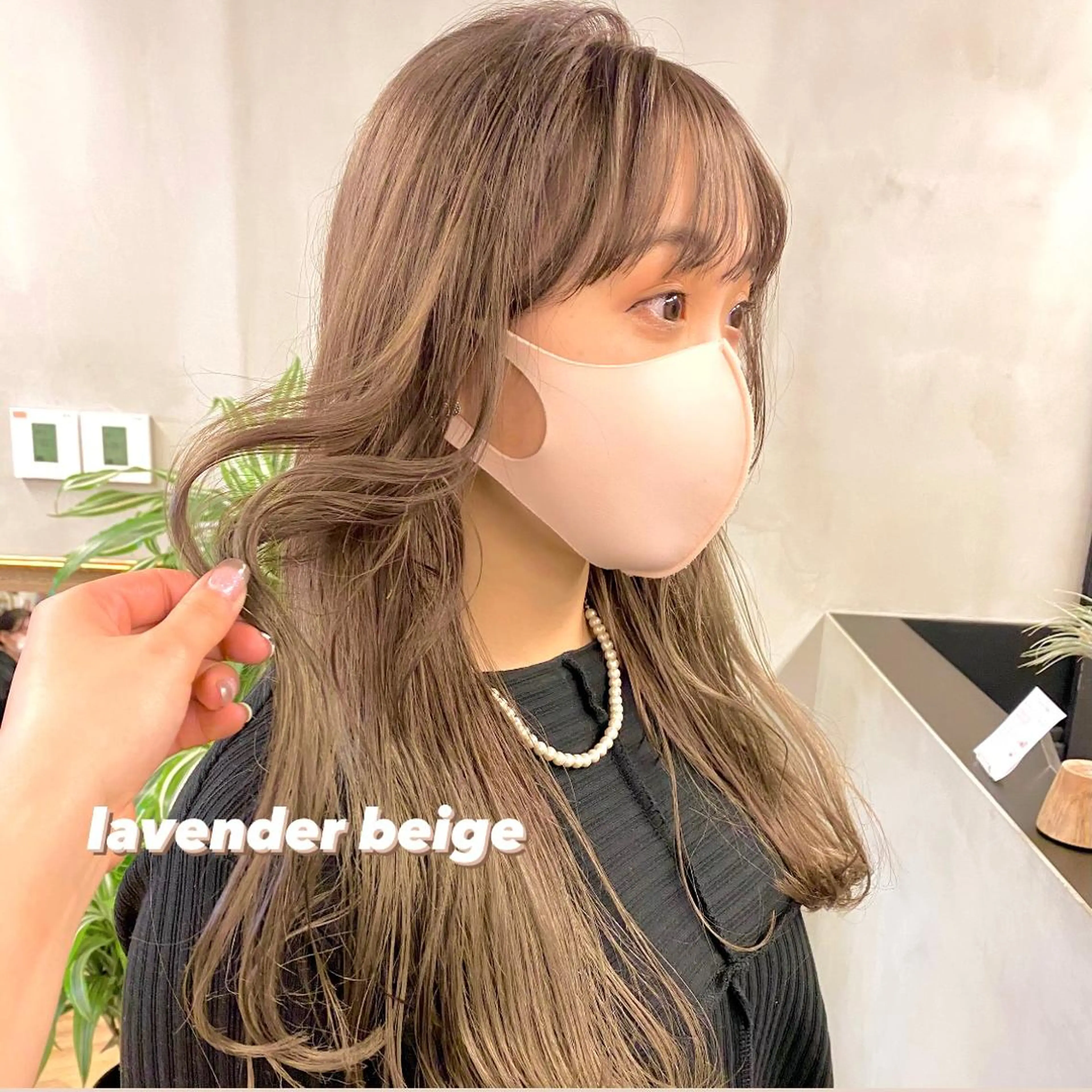 ロング カラー ベージュカラー ブリーチ ラベンダーカラー EMANON梅田店所属・前川 朋香のヘアスタイル