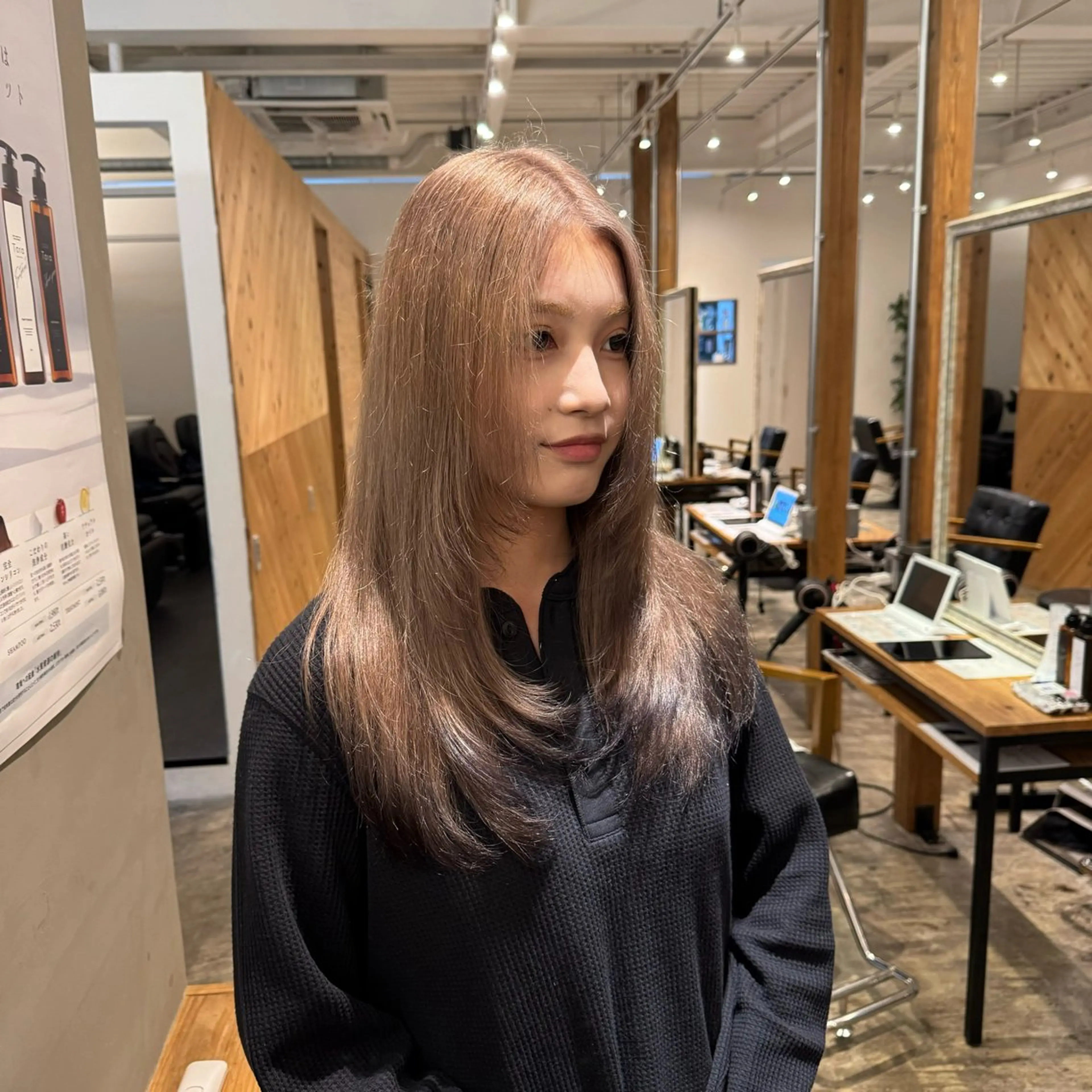 カラー ベージュカラー 黒髪 ホワイトベージュ ヘアカラー ブリーチカラー特化 🥀KAITO🥀のヘアスタイル