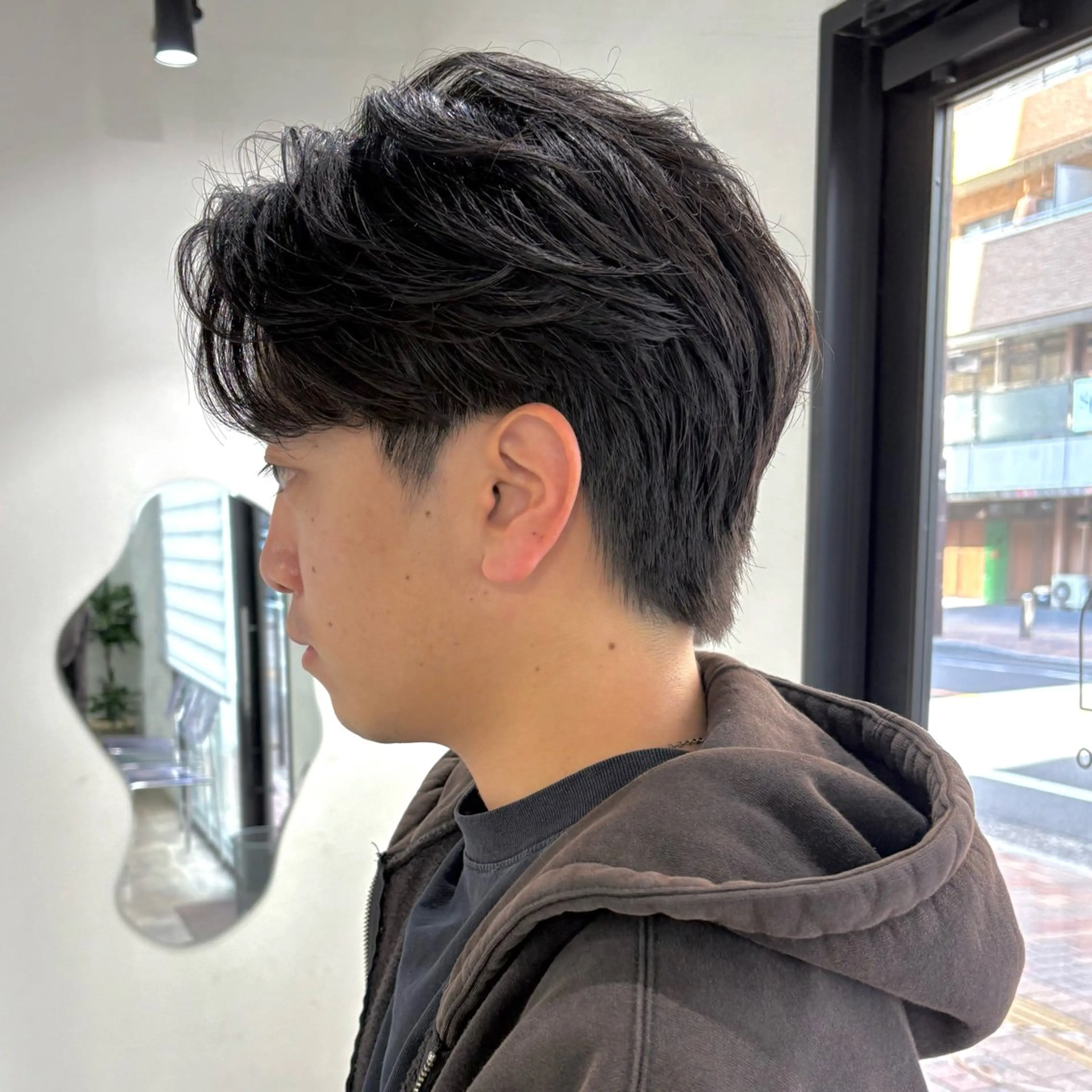 メンズ センターパート フェザーパーマ メンズパーマ カット パーマ パーマ特化美容師 mikuのヘアスタイル