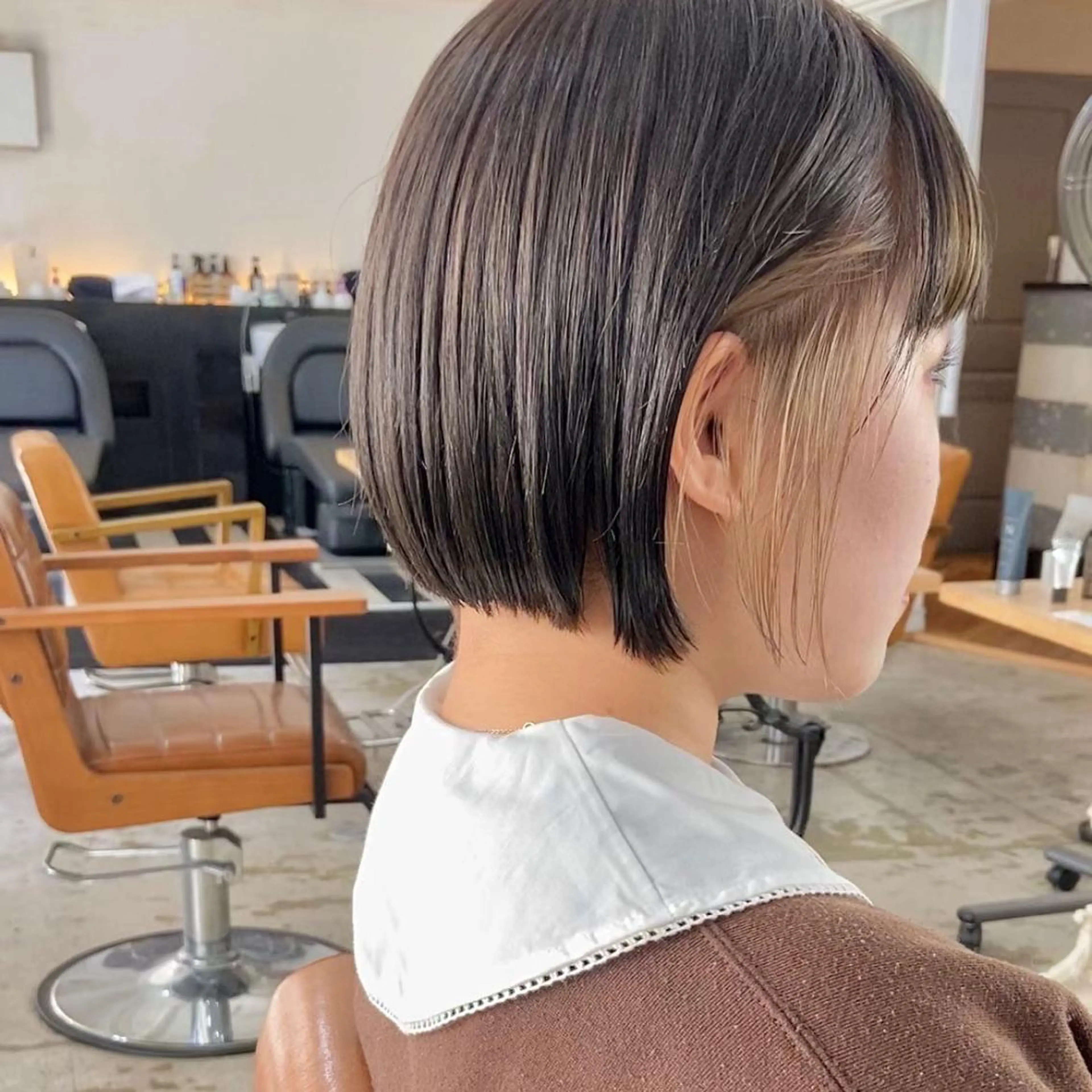 ショート カラー イヤリングカラー ボブ ショートヘア、ボブ こやさん　コヤマのヘアスタイル