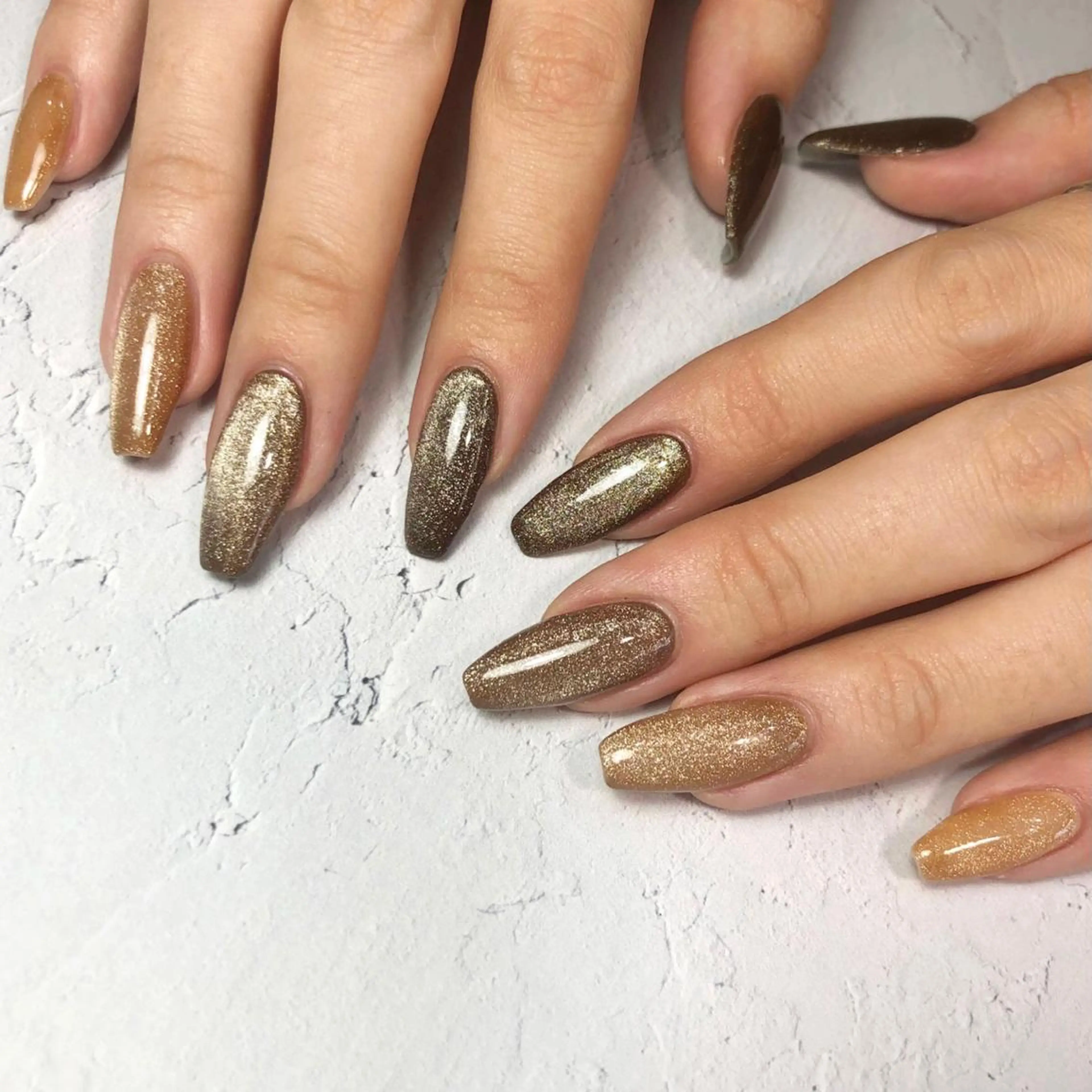 ネイル マグネットネイル ハンドネイル ハンドケア DARIA Nailsのネイルデザイン