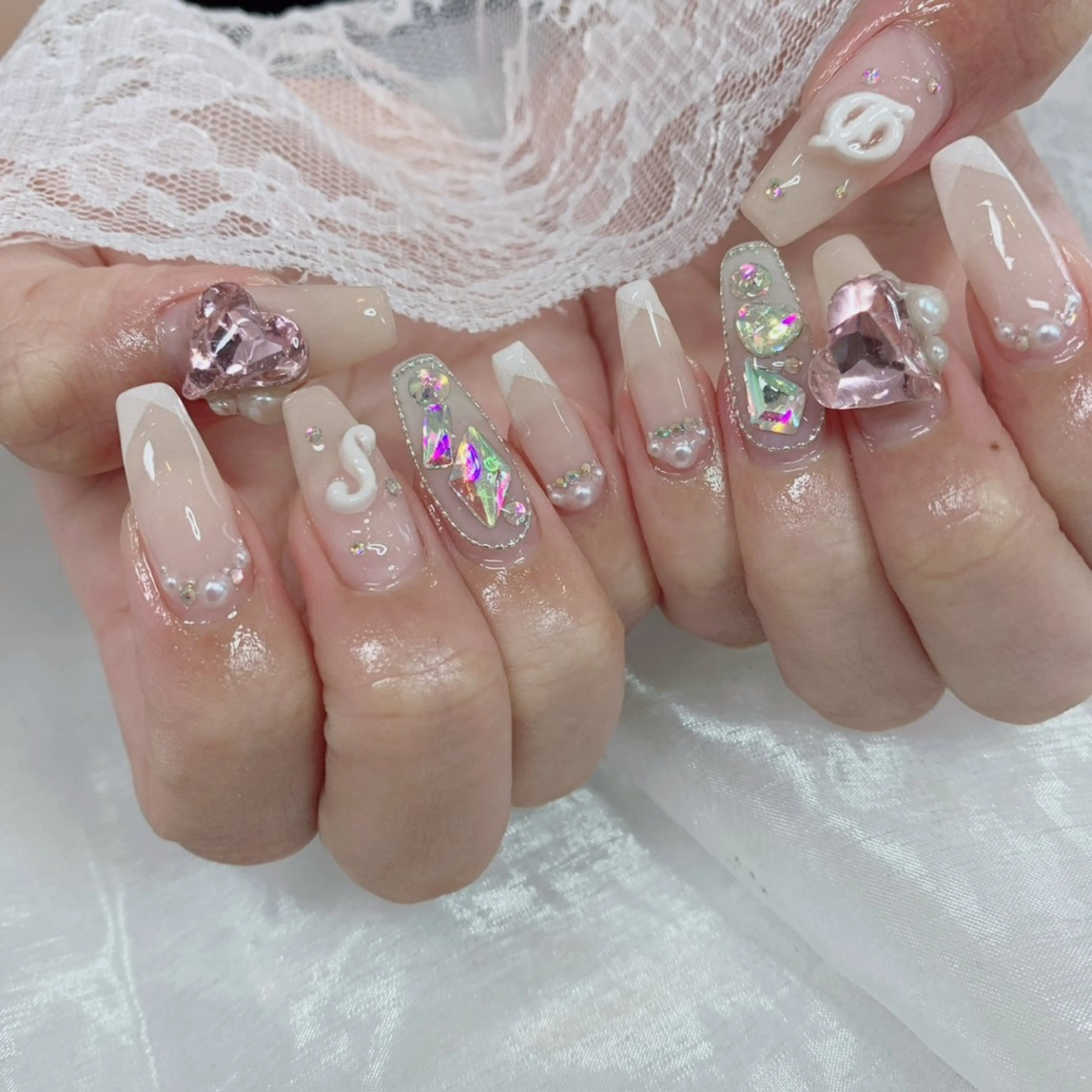 ネイル ハンドネイル La neige* yuki 🥯🍑のネイルデザイン