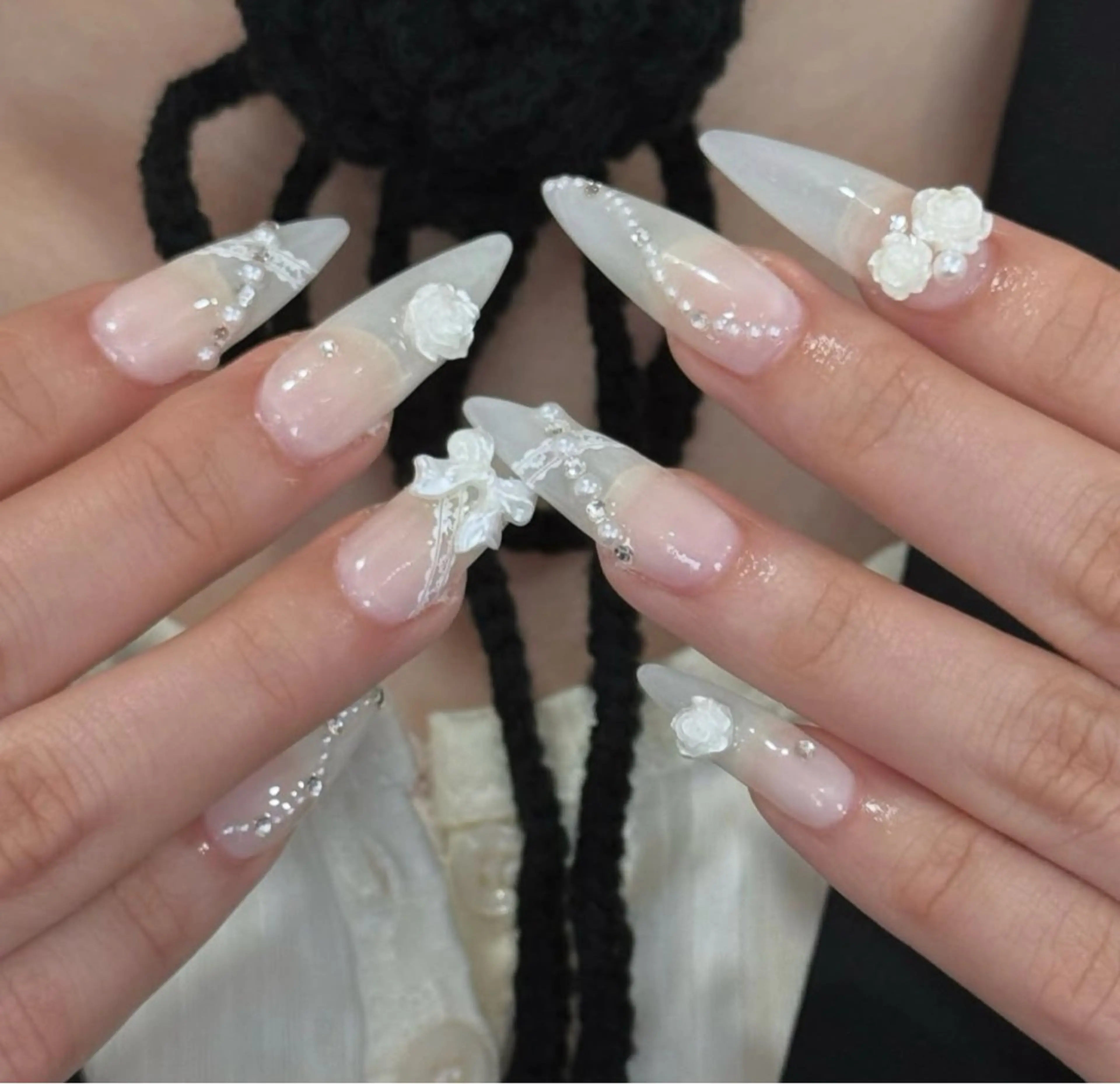 ネイル レース リボン ハンドネイル BERA NAILSのネイルデザイン