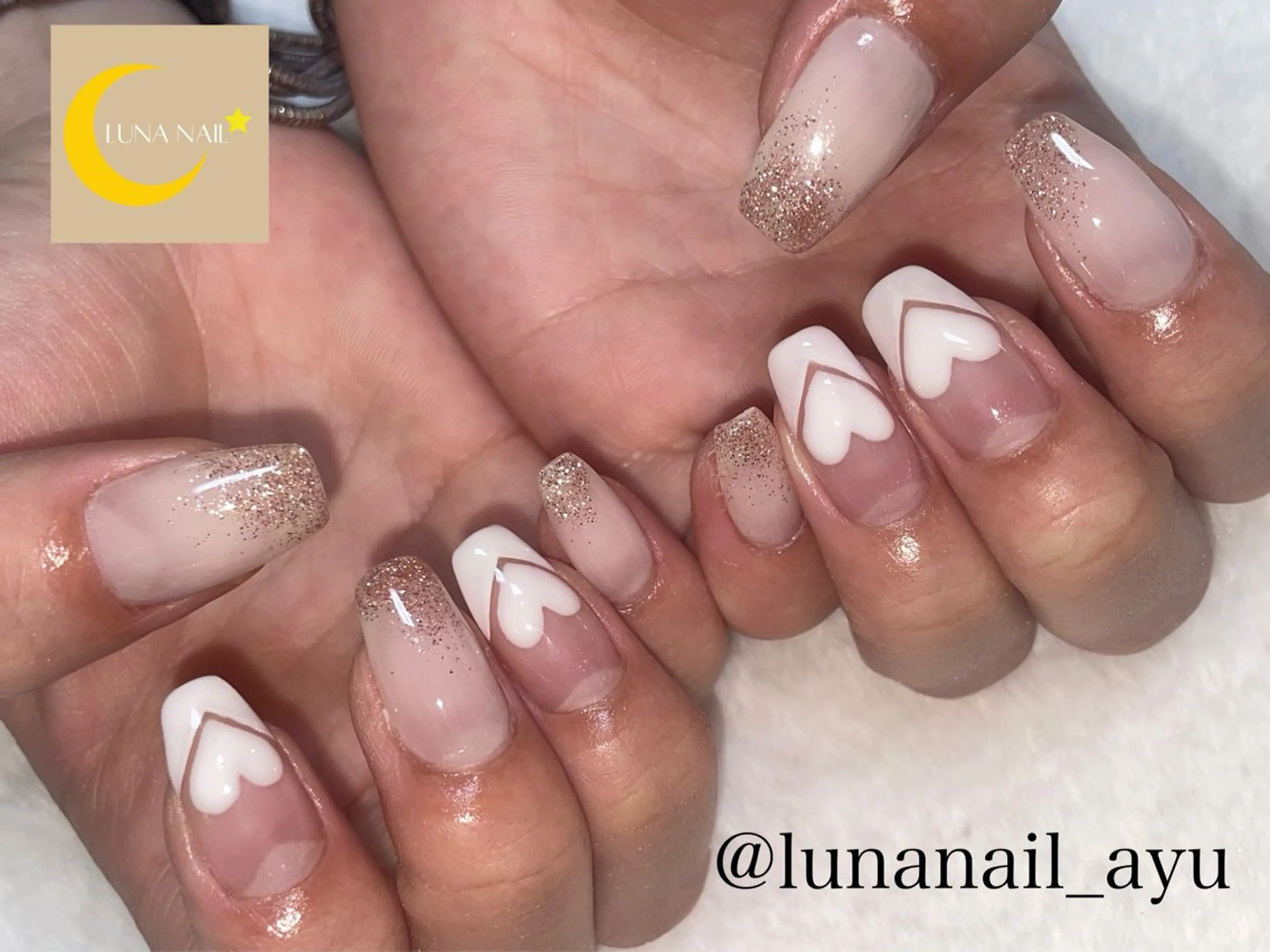 ネイル フレンチネイル ハート ハンドネイル 🌙LUNA  NAIL⭐️所属・LUNA NAIL ayuのネイルデザイン