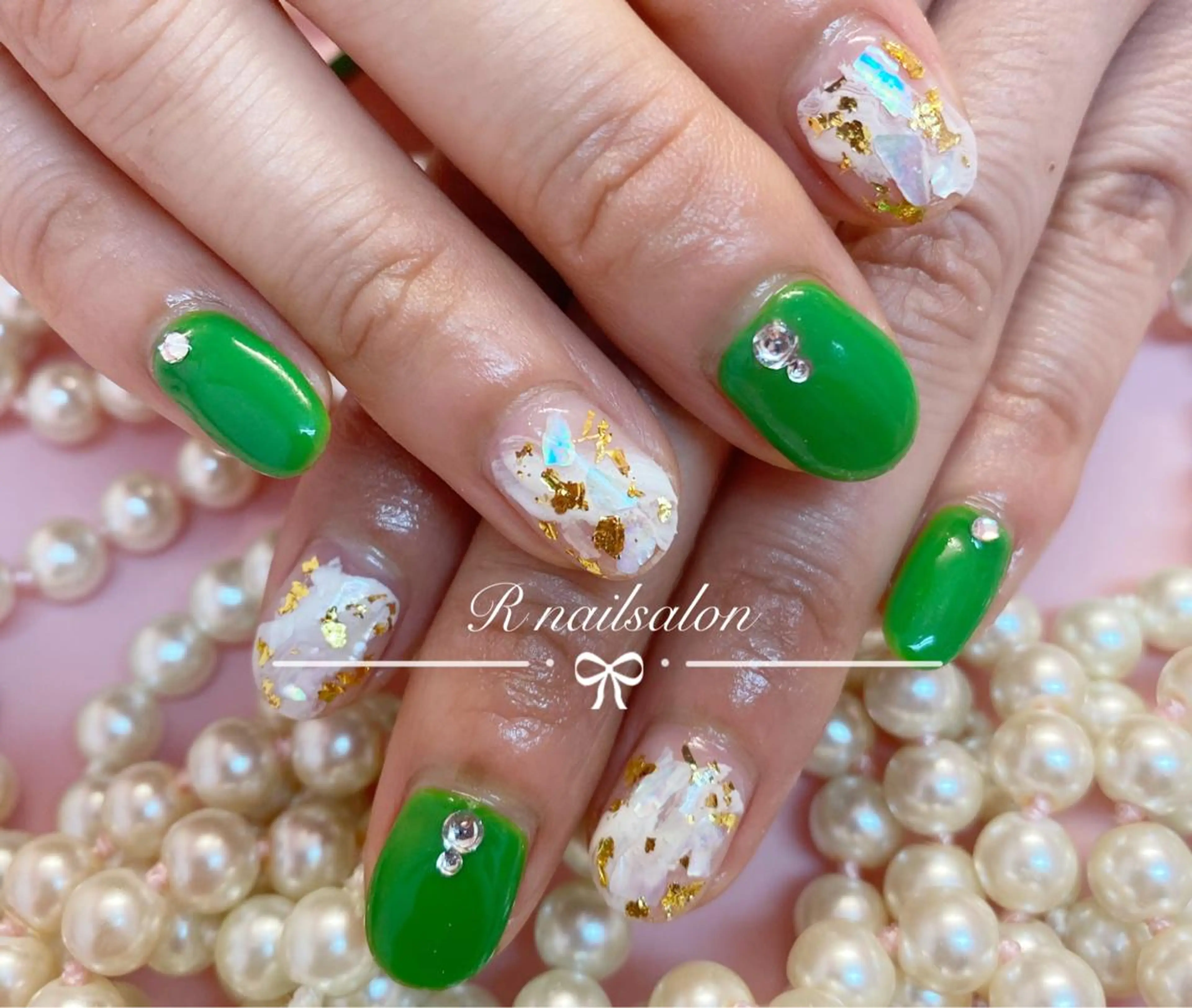 ショート R NAILSALONのネイルデザイン