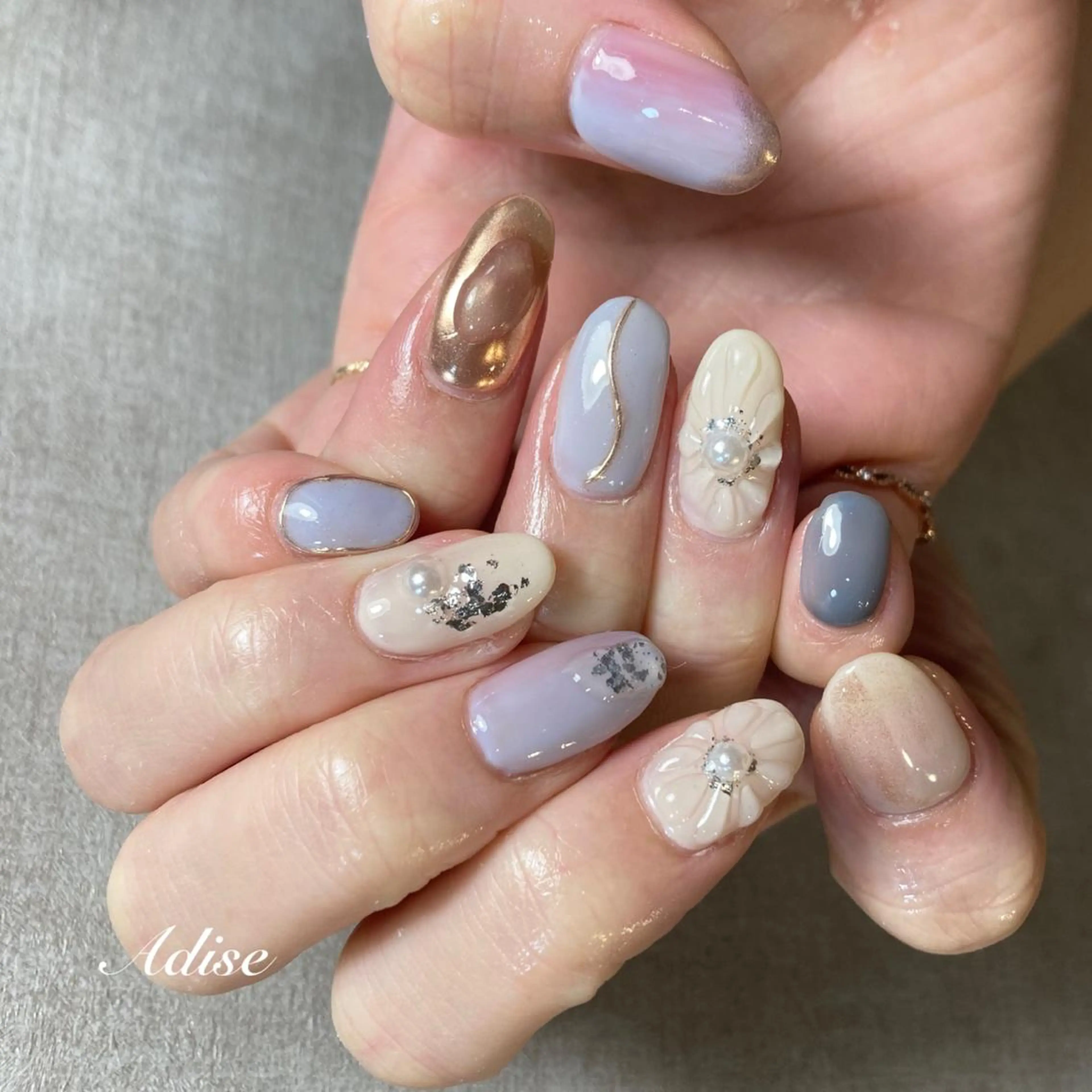 ネイル フレンチネイル グラデーション ニュアンスネイル オフィスネイル 第一印象専門サロン ADISEのエステ・リラクイメージ