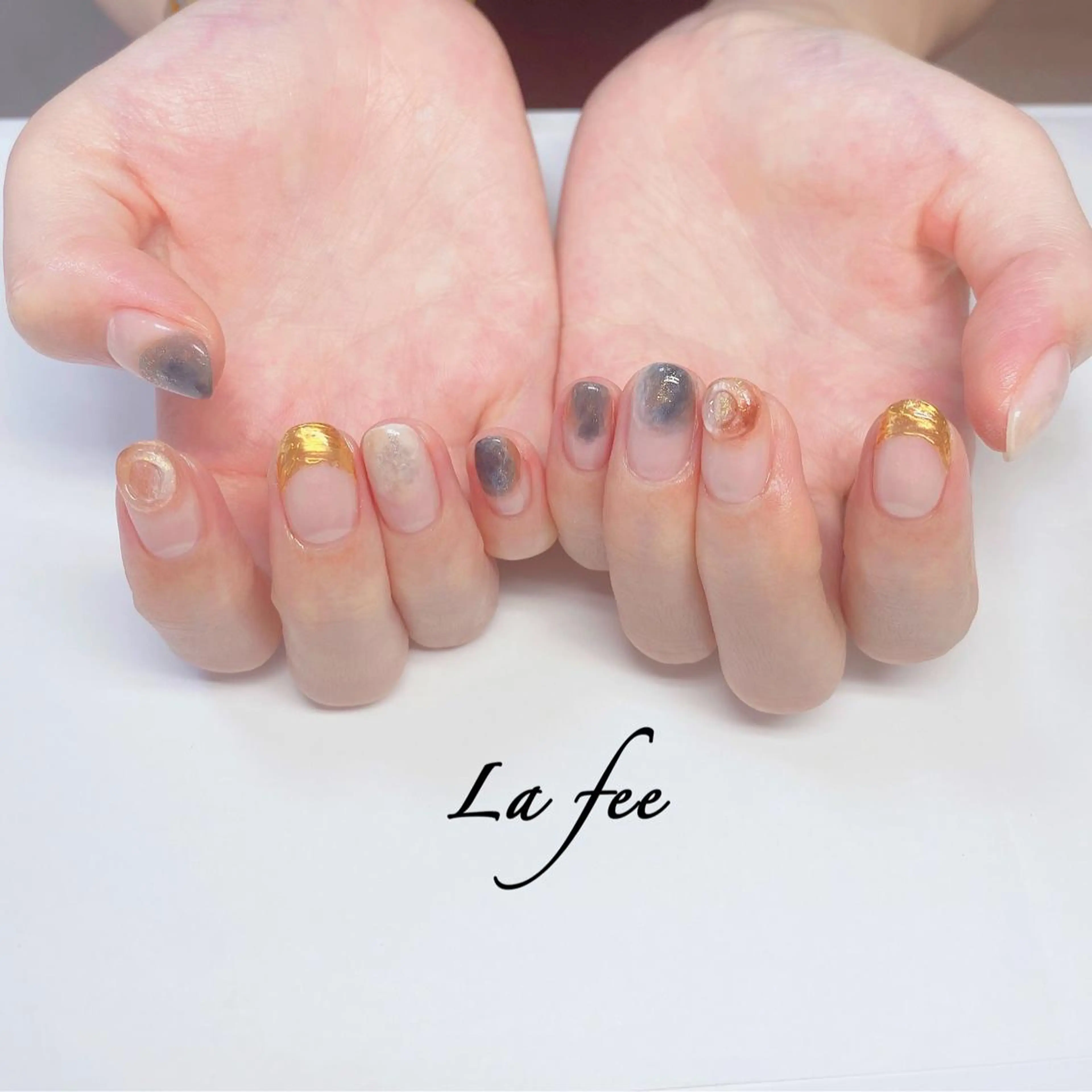 ネイル ミラーネイル ニュアンスネイル La feeのネイルデザイン