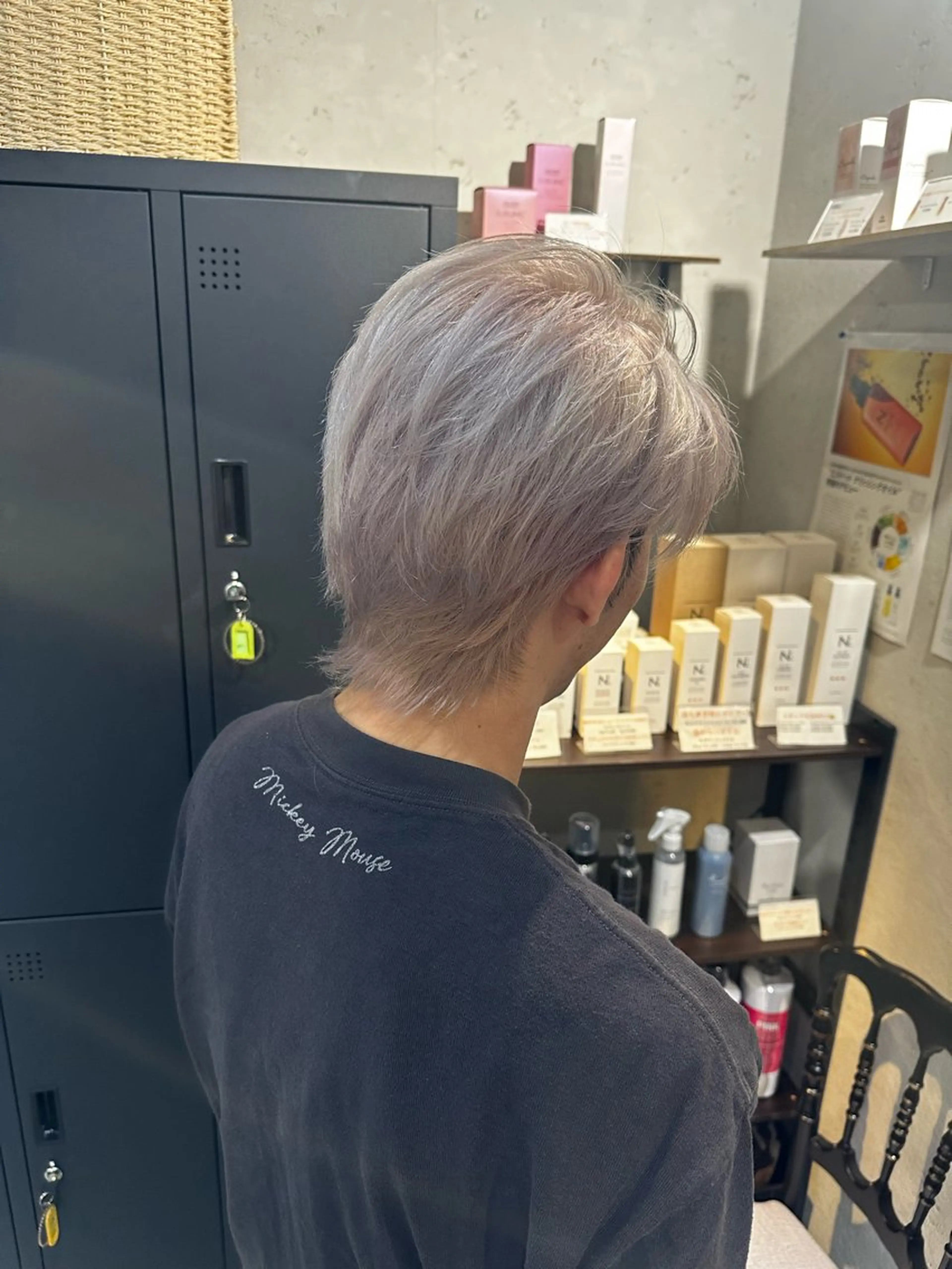 ショート カラー シルバー カット ヘアカラー トリートメント JOS所属・上野/エフェクトブリ ーチ✂︎touiのヘアスタイル