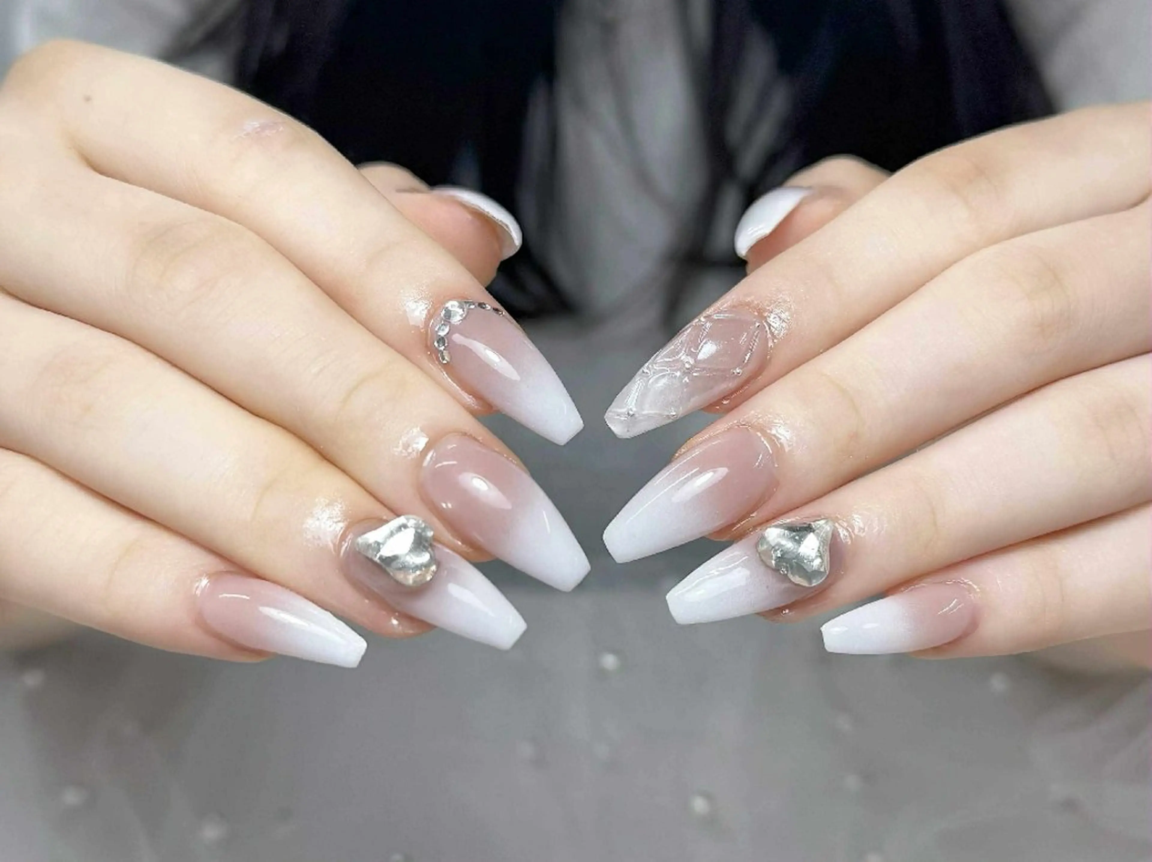 ネイル ハンドネイル フットネイル ハンドケア Jerry Novaのネイルデザイン