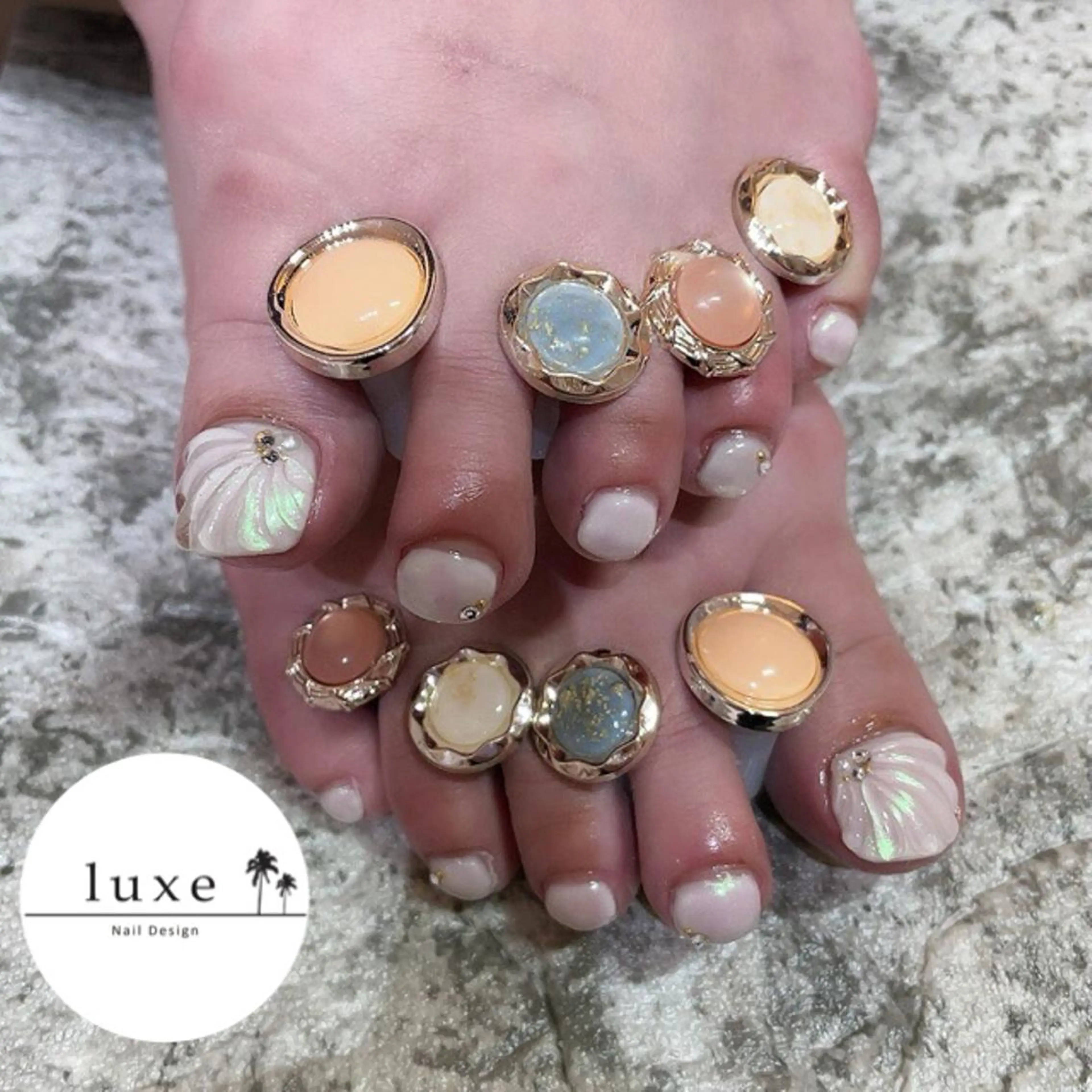 ネイル フットネイル luxe NailDesignのネイルデザイン