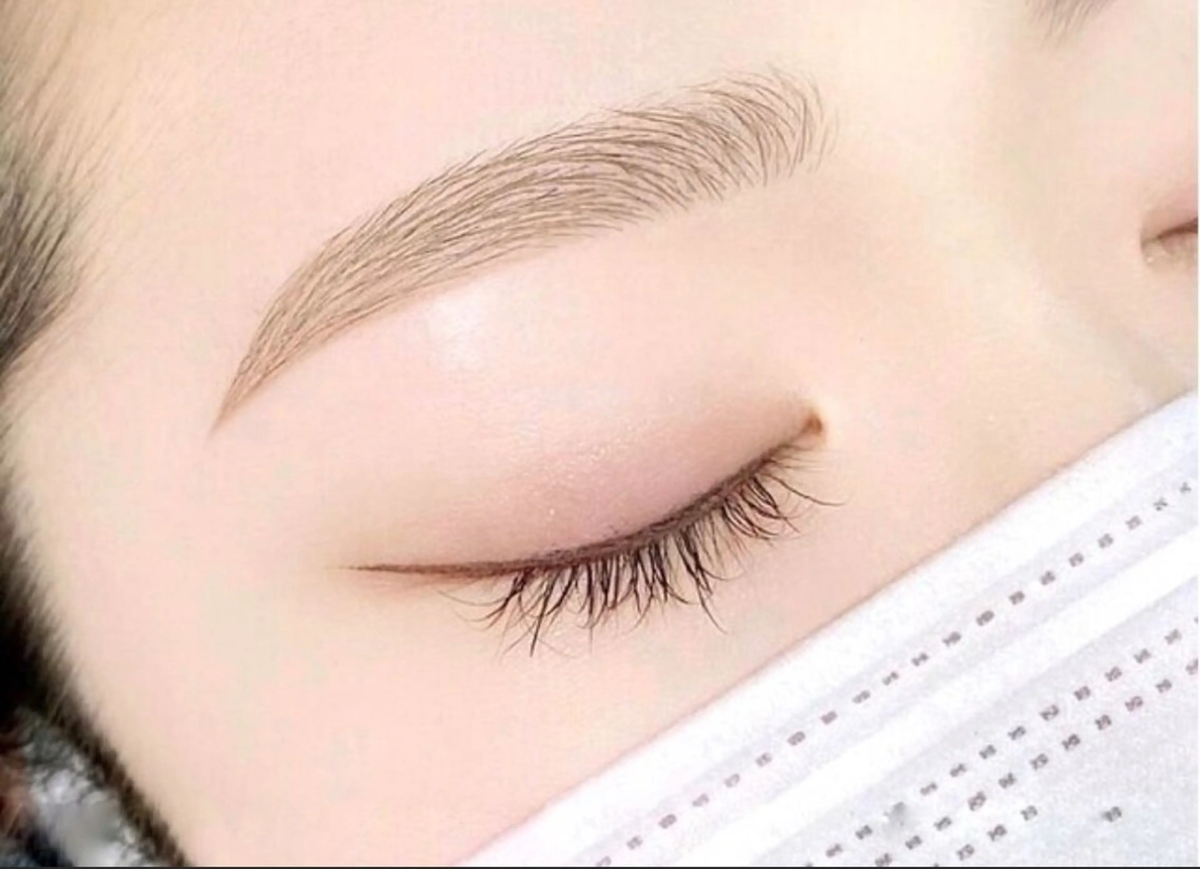アイブロウ BECKY LASH 芹澤のマツエク・マツパデザイン