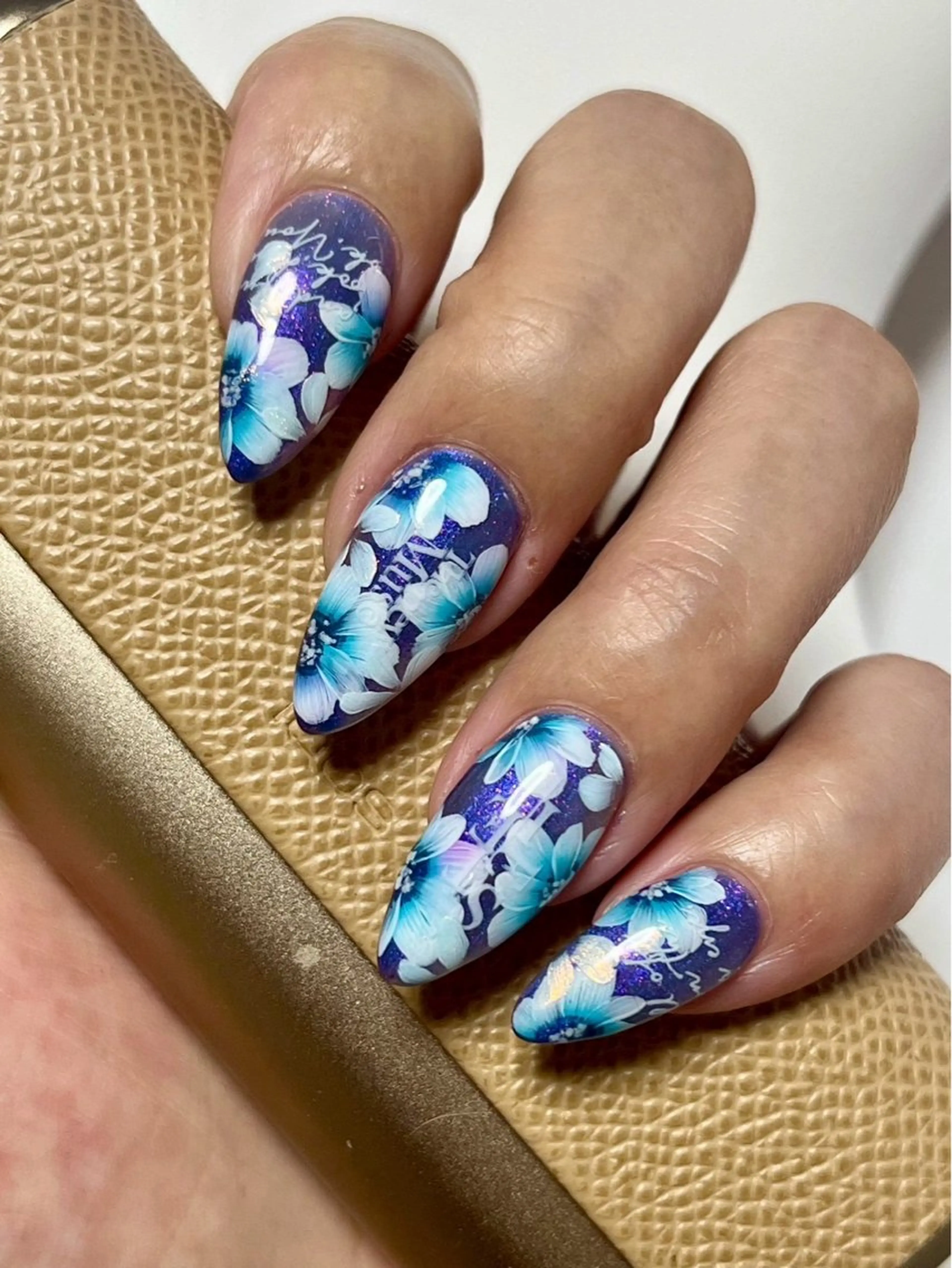 ネイル ハンドネイル フットネイル ハンドケア 鈴木 叶のネイルデザイン