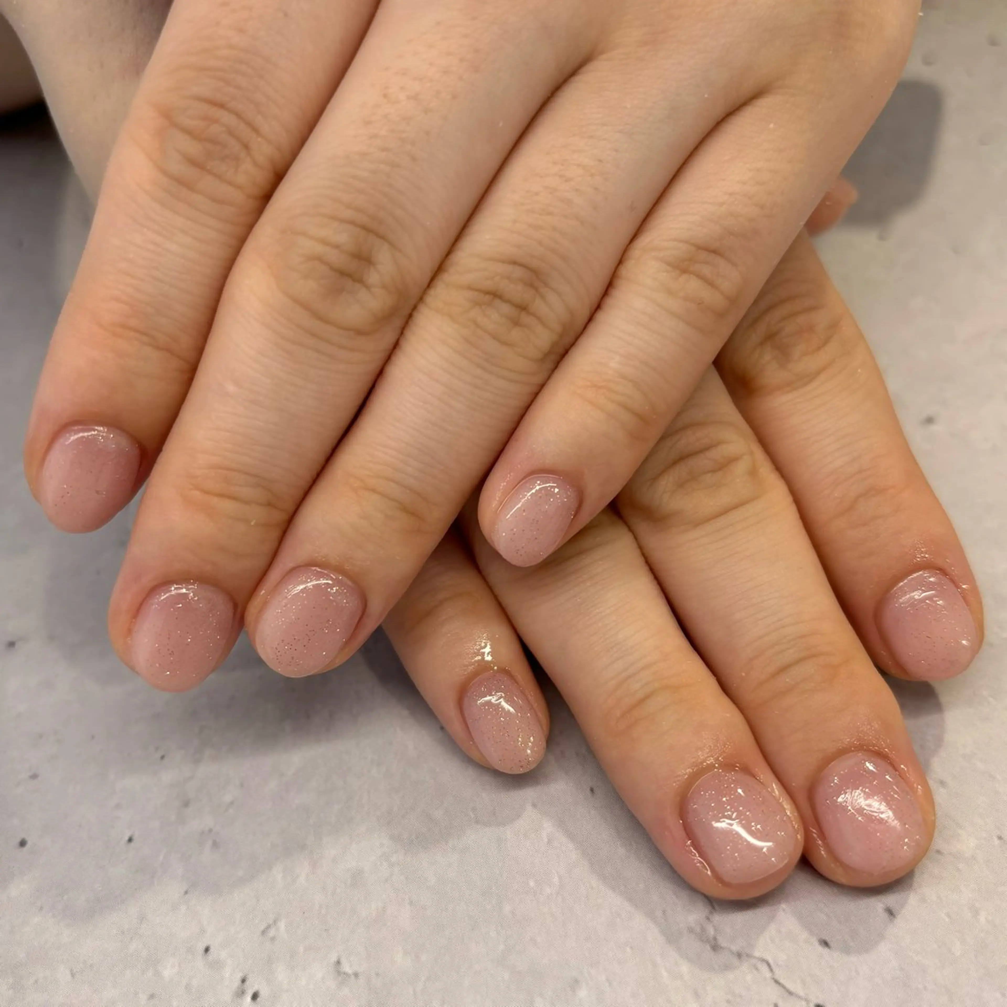 ネイル フラッシュネイル ワンカラーネイル ピンク シルバー ハンドネイル 荒巻 めいのネイルデザイン