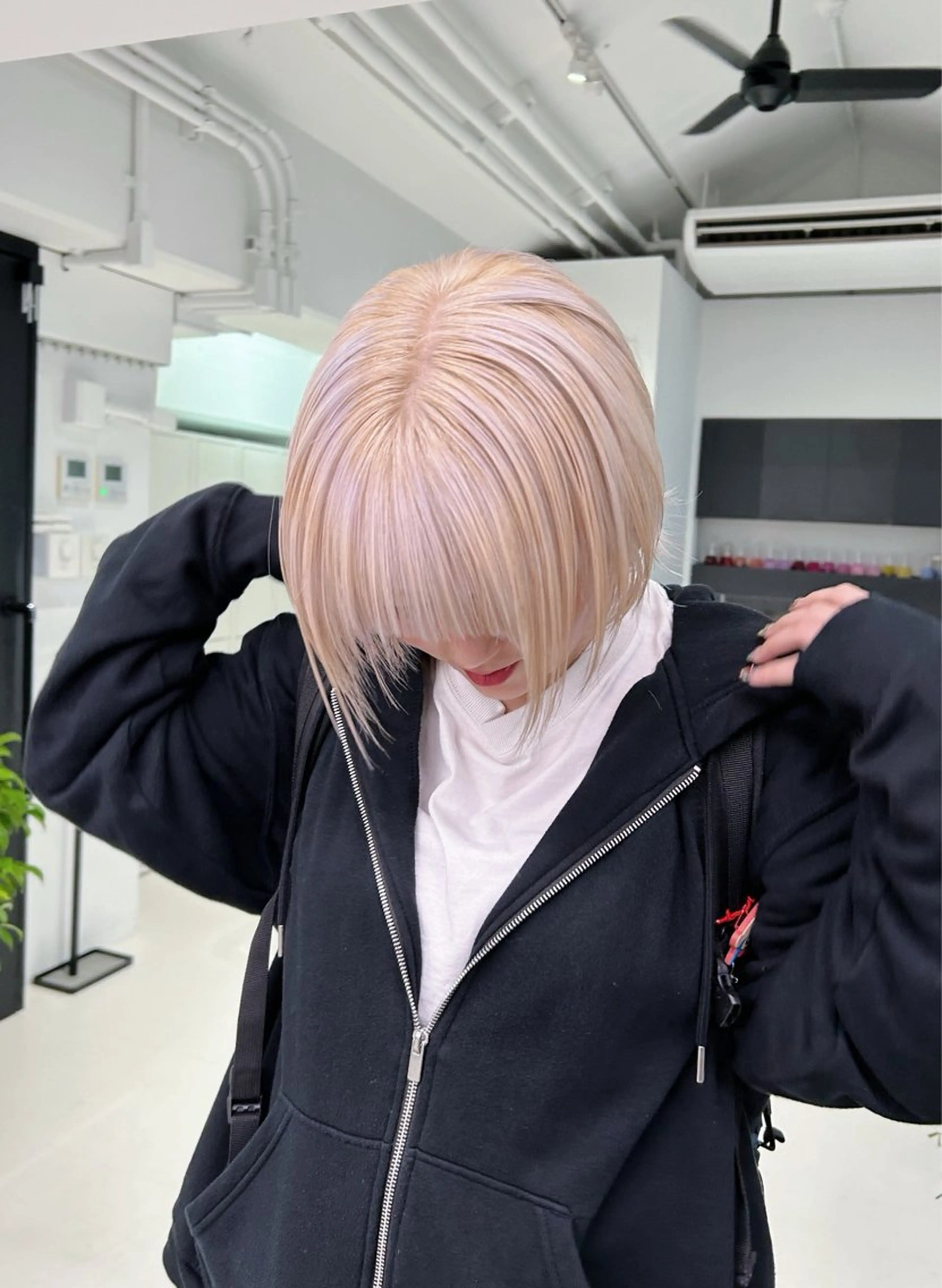 ショート カラー ヘアカラー トリートメント ハイトーン&暗髪🔥 表参道二刀流マエダのヘアスタイル