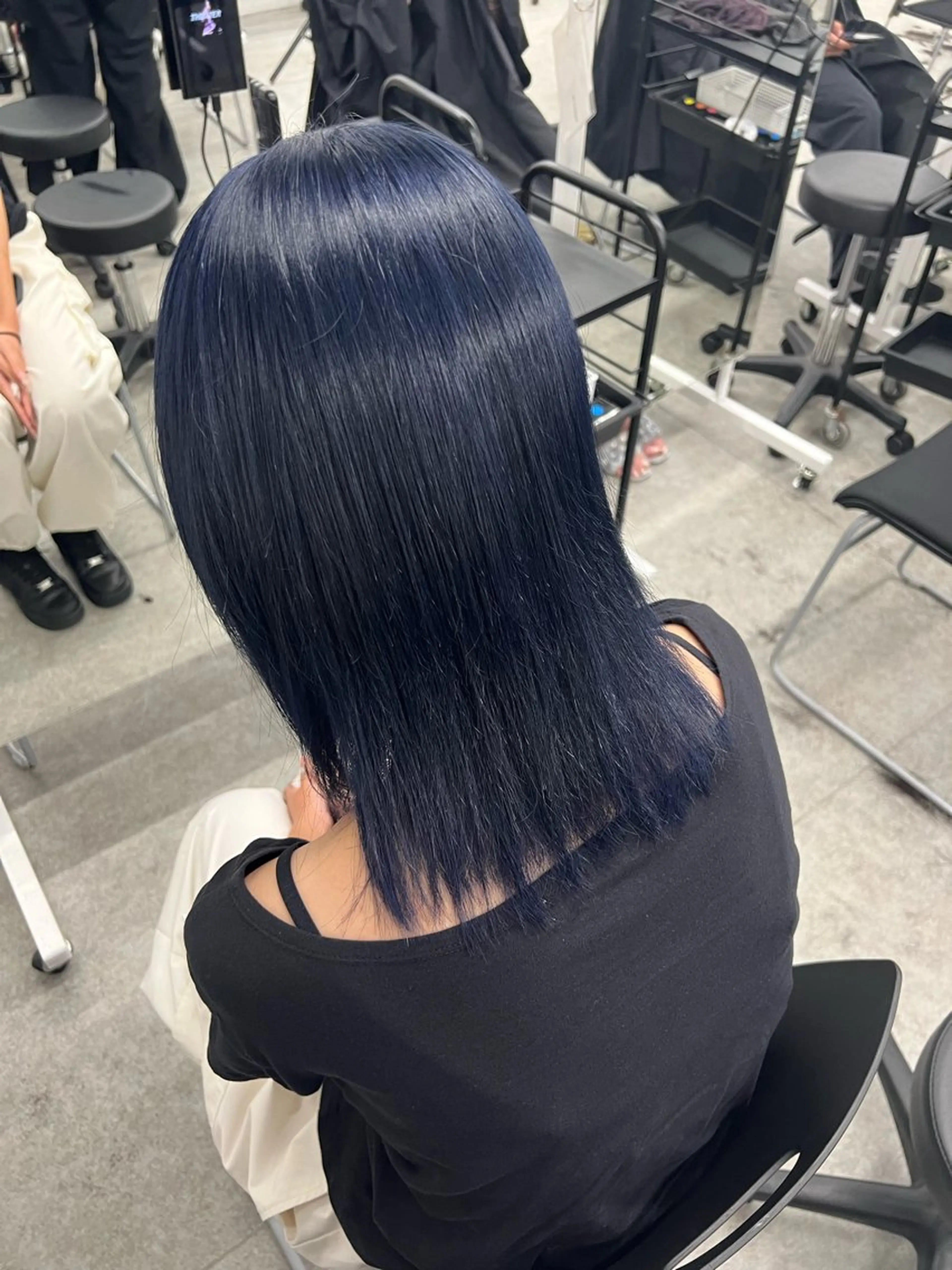 ロング カラー ヘアカラー 暗髪🩶ラベンダー/ ブルー/ユウナ🤍のヘアスタイル