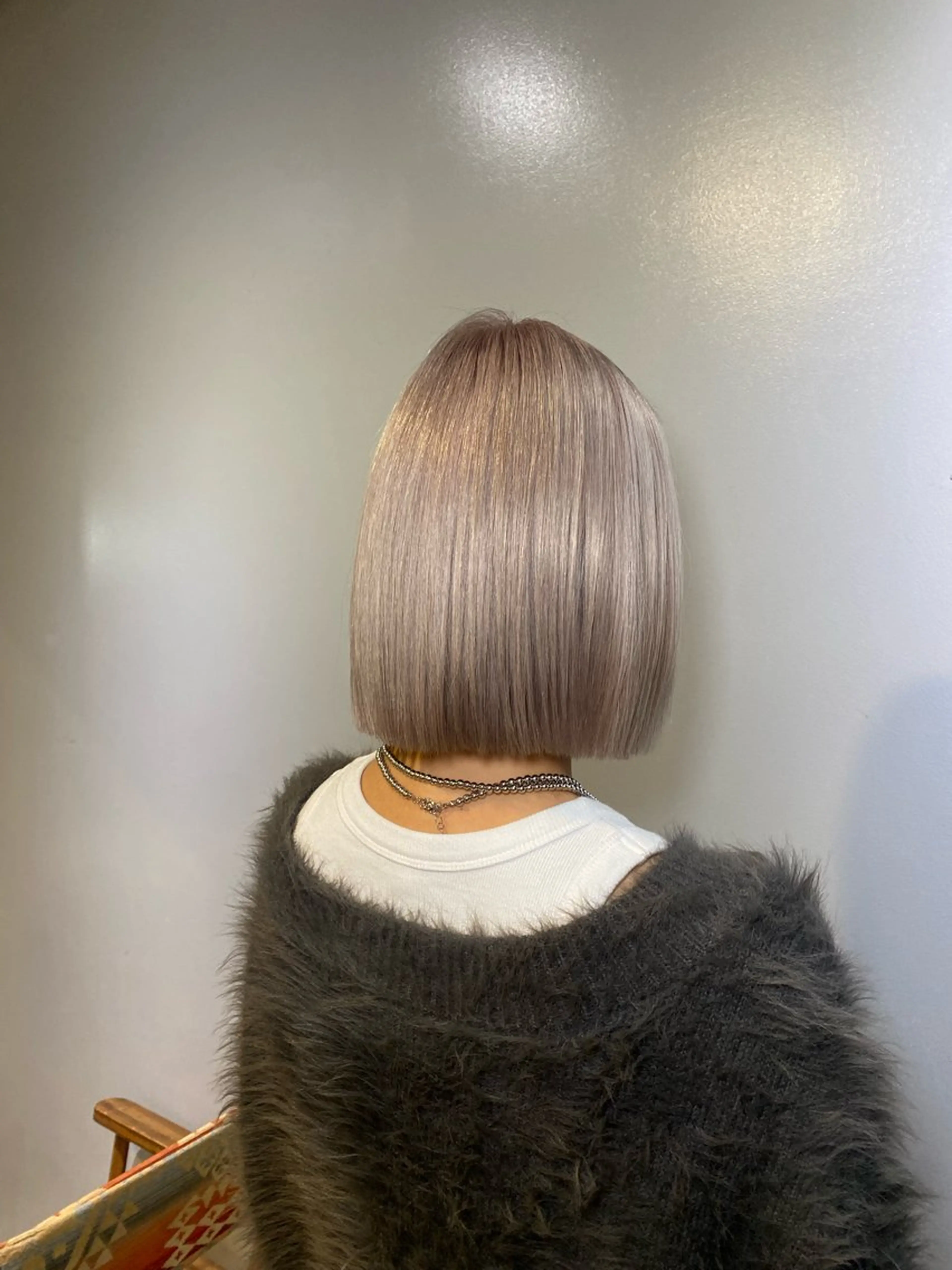 ミディアム カラー ベージュカラー ブリーチ ブロンド ケアブリーチ 透明感カラー ヘアカラー トリートメント メンズカット/パーマ 艶カラーTAIGA︎のヘアスタイル