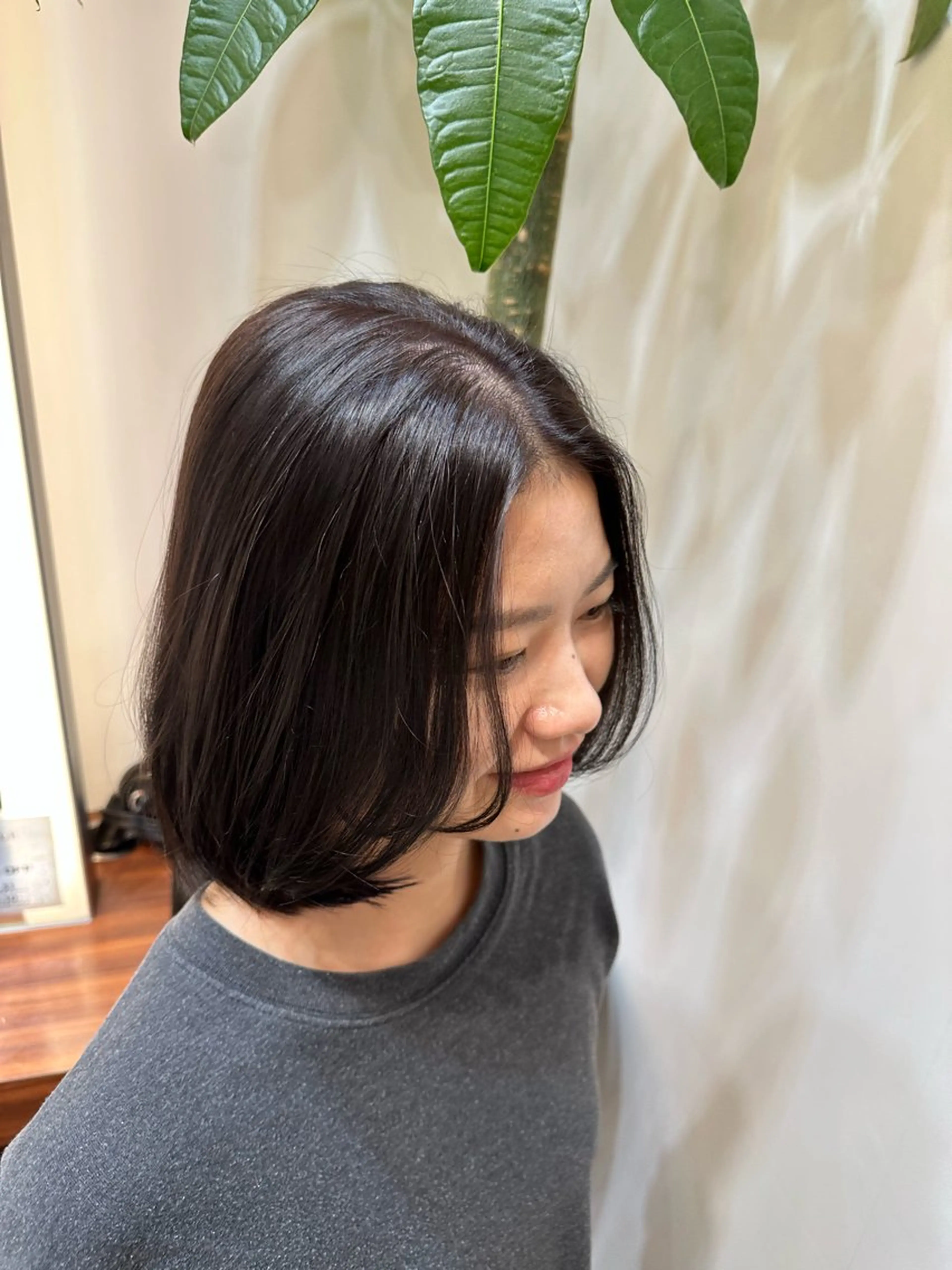 ミディアム くびれヘア 顔周りカット 韓国風ヘア LA.DONNA所属・大島 龍興のヘアスタイル