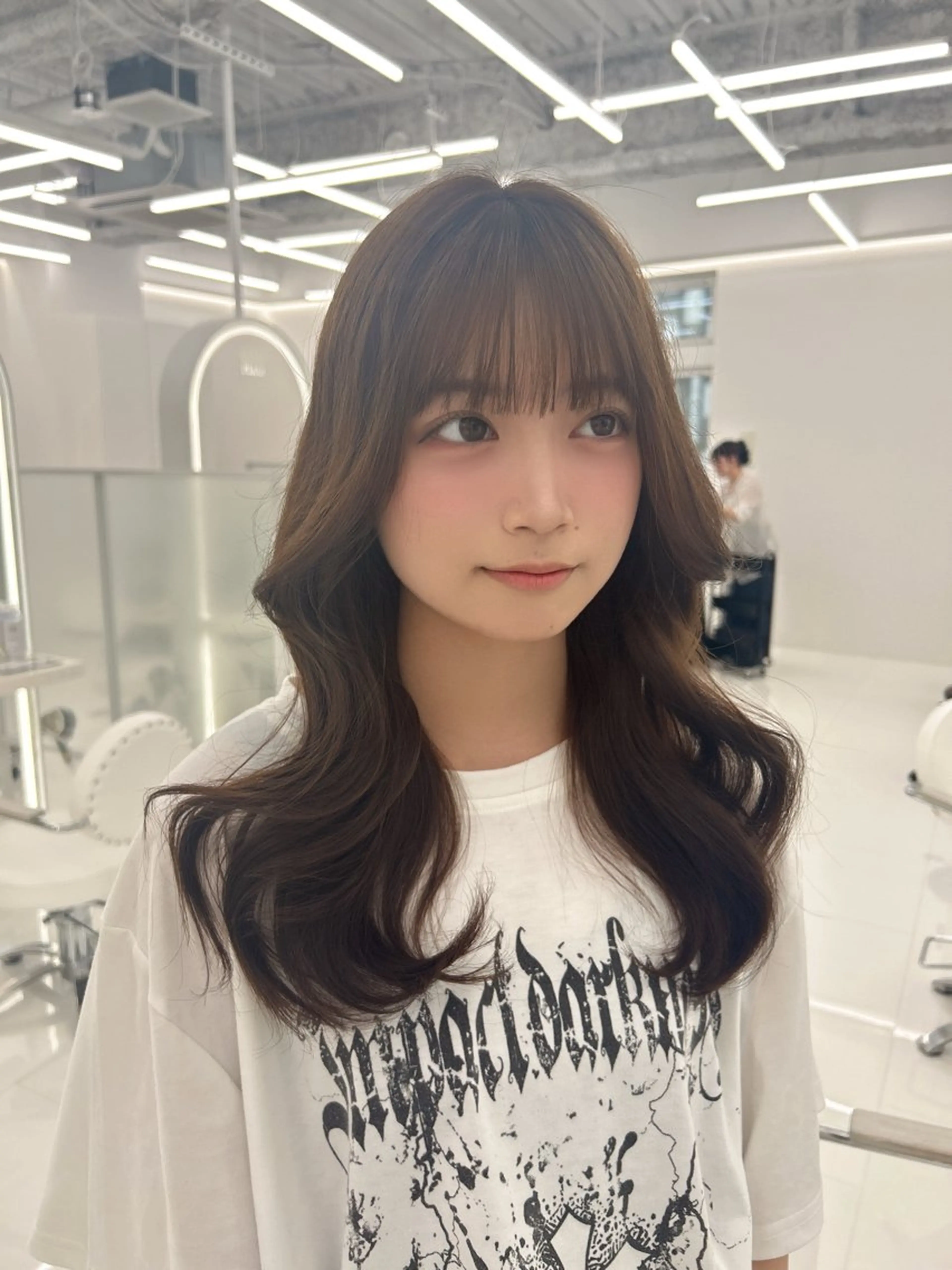 ロング 前髪/顔周り/透明感 艶カラーとどさんのヘアスタイル