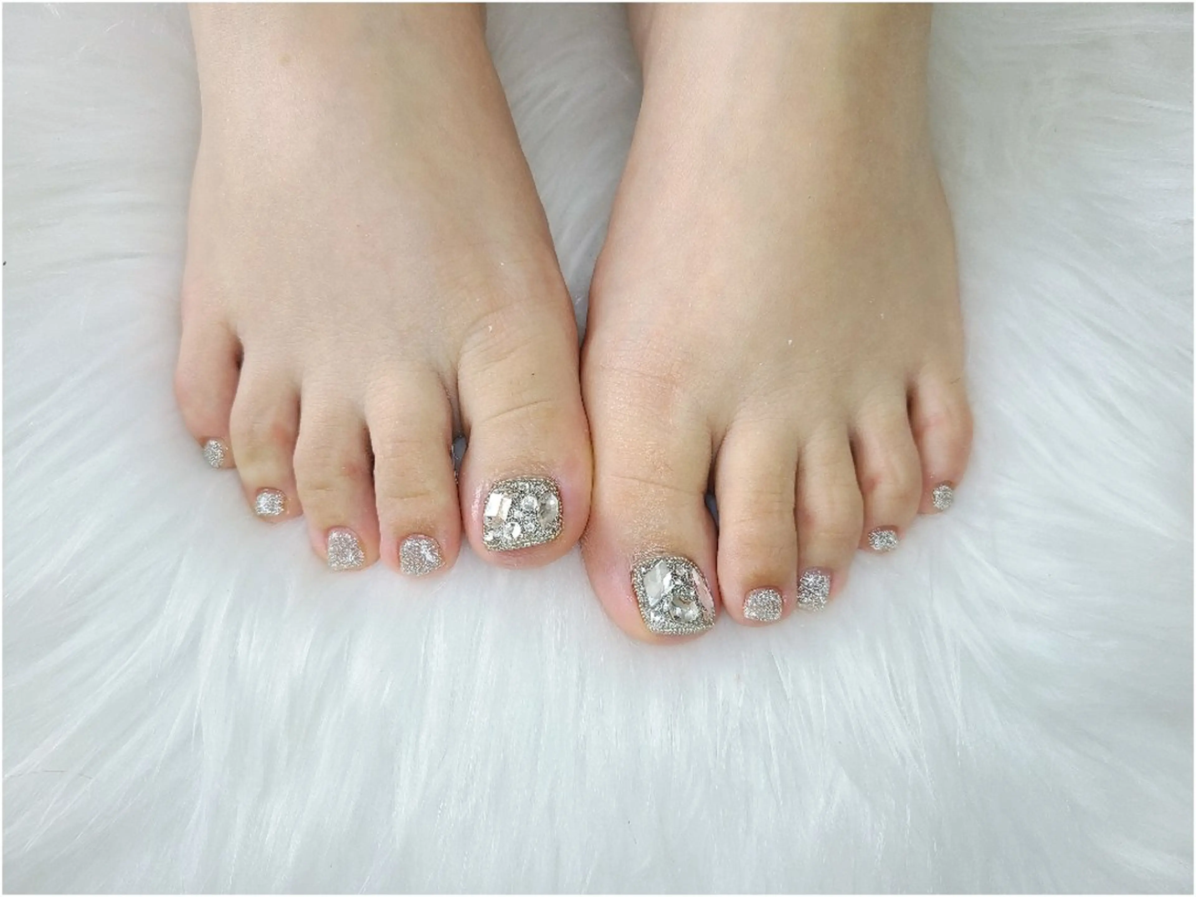 ネイル フットネイル Lily Eye&Nailのネイルデザイン