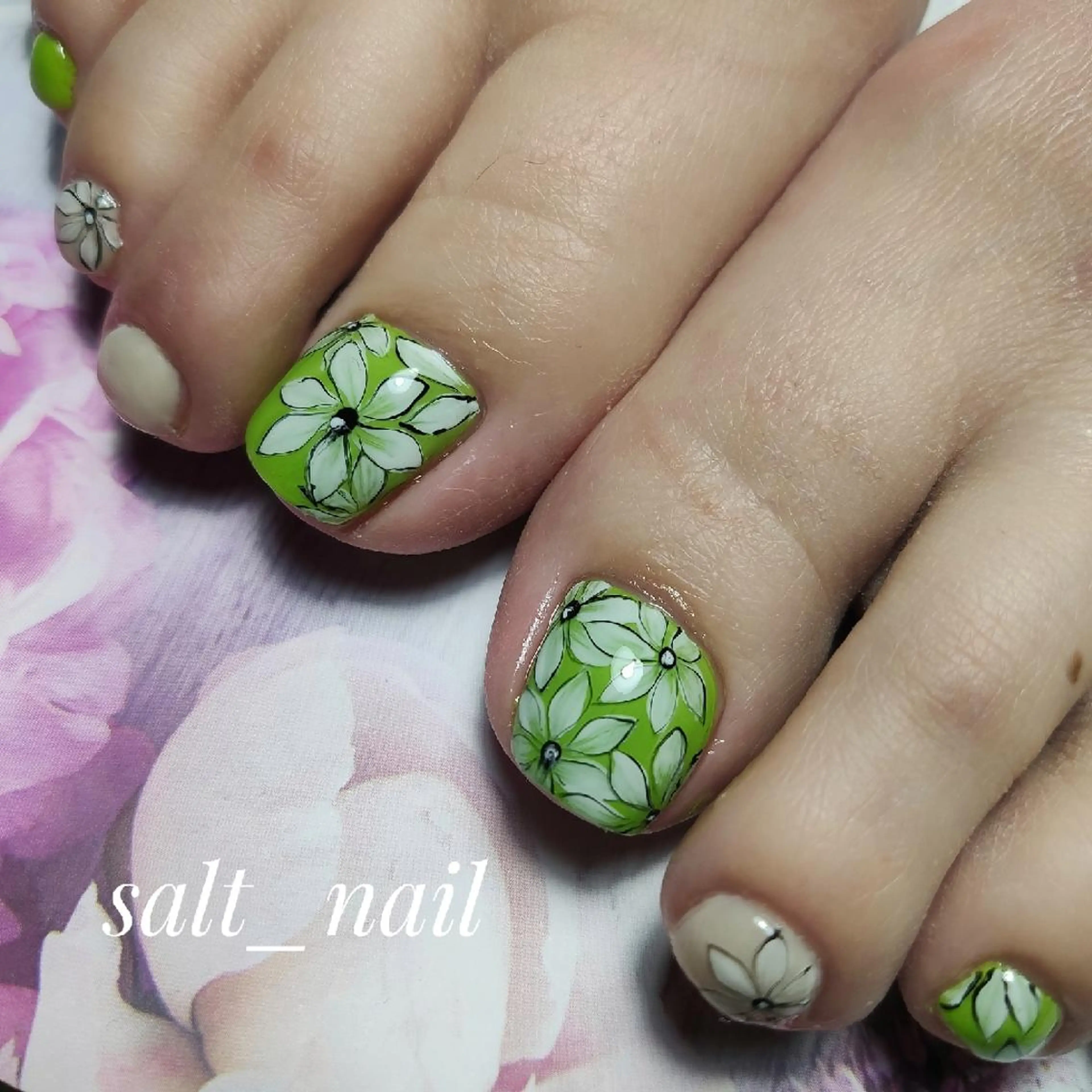 ネイル フラワーネイル 個人サロン saltnailのネイルデザイン