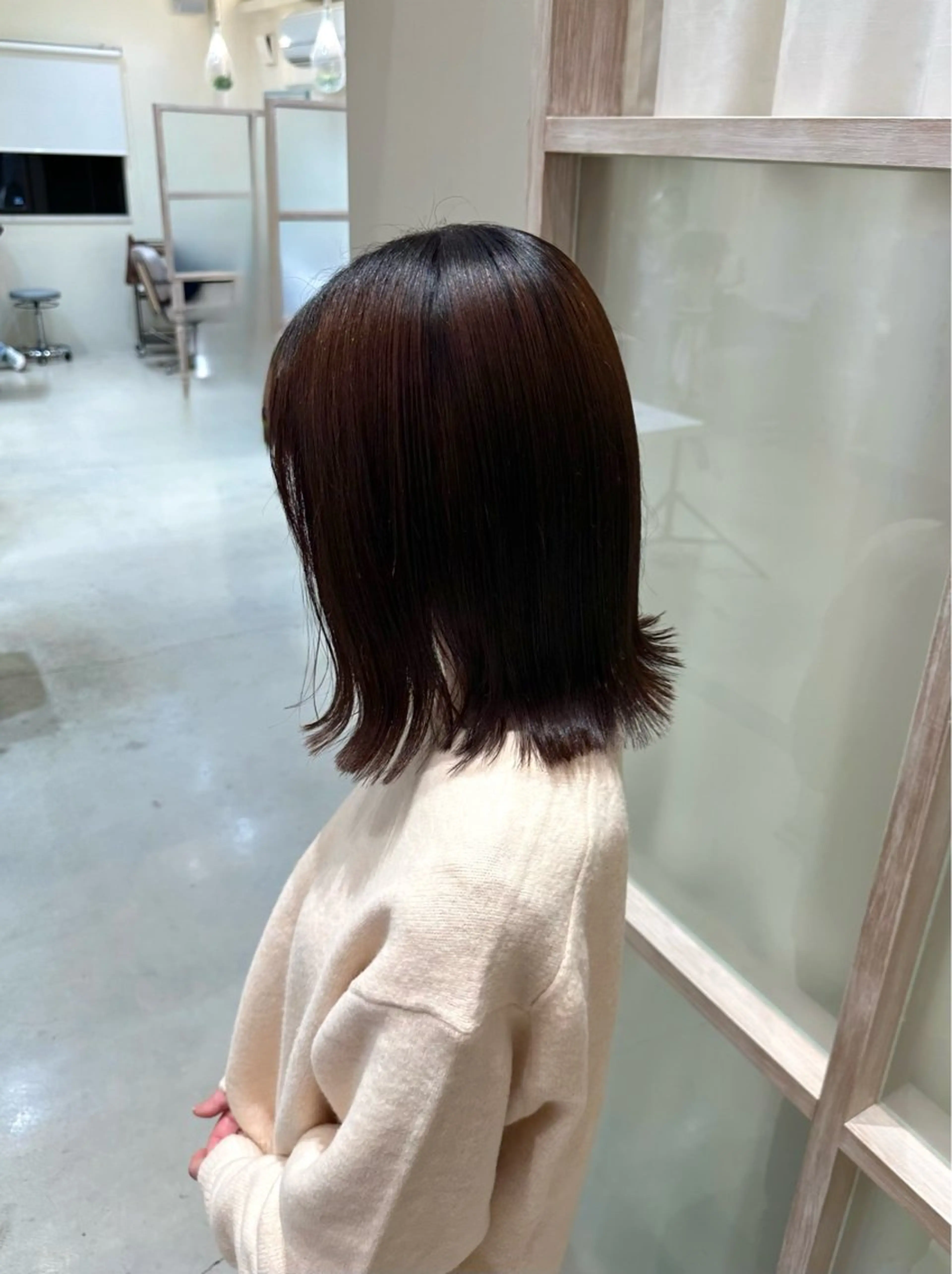 ミディアム 外ハネヘア N,SOL / 岩上 新大のヘアスタイル