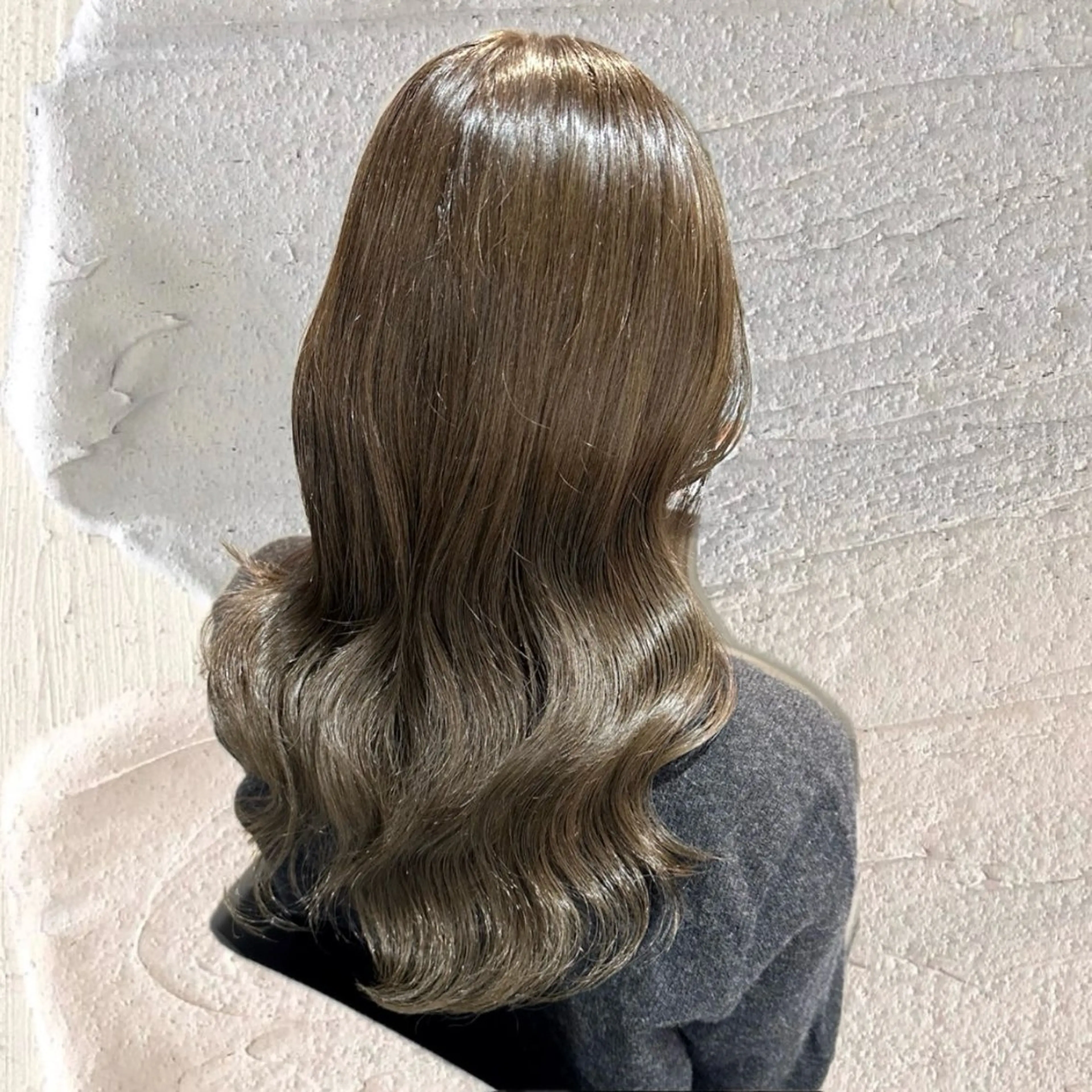 ロング カラー ベージュカラー ブリーチ ブラウンカラー 透明感カラー ブリーチなしカラー ヘアカラー 押川 未羽のヘアスタイル