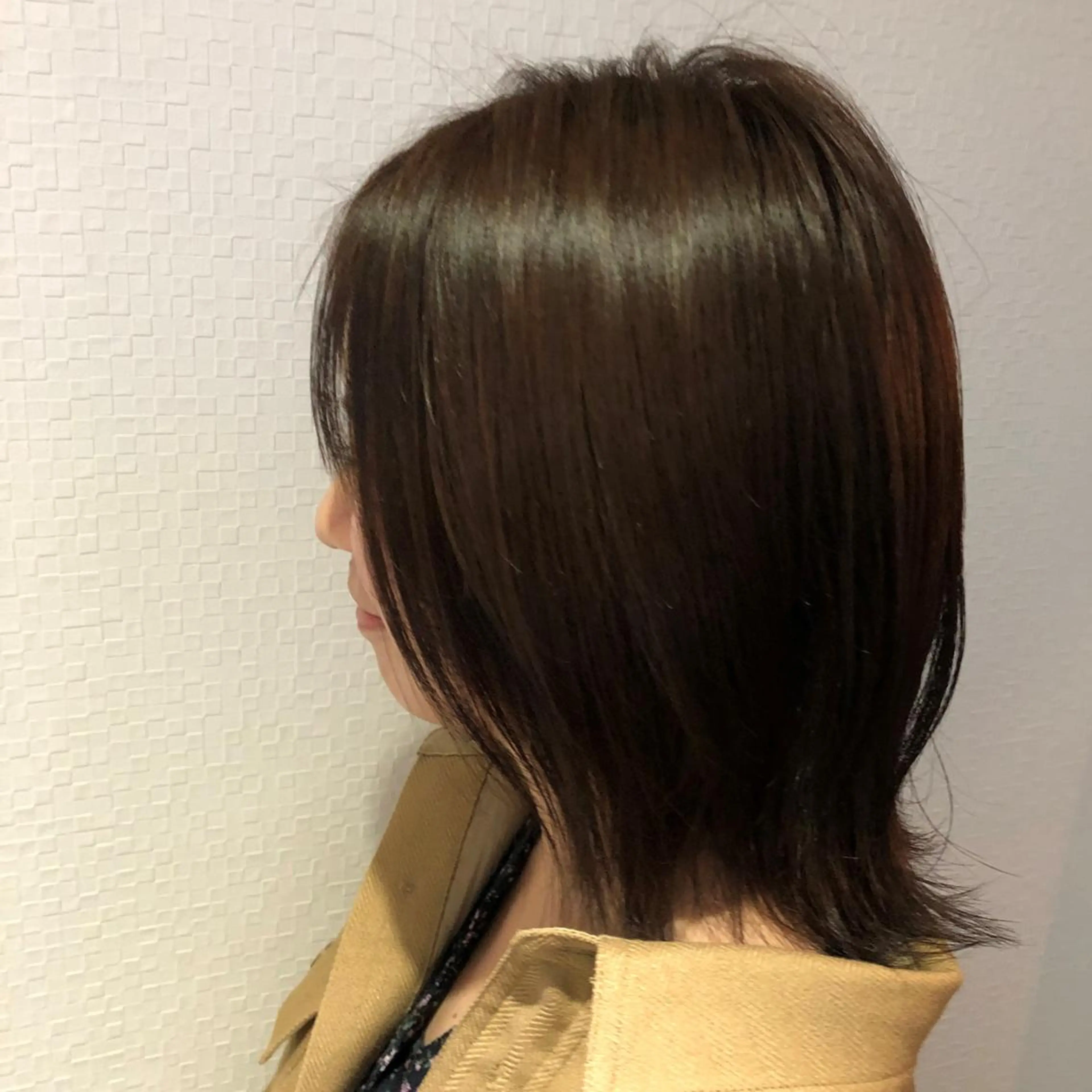 ミディアム カラー ベージュカラー ボブ 外ハネヘア ✨terra✨佐伯 晋吾のヘアスタイル