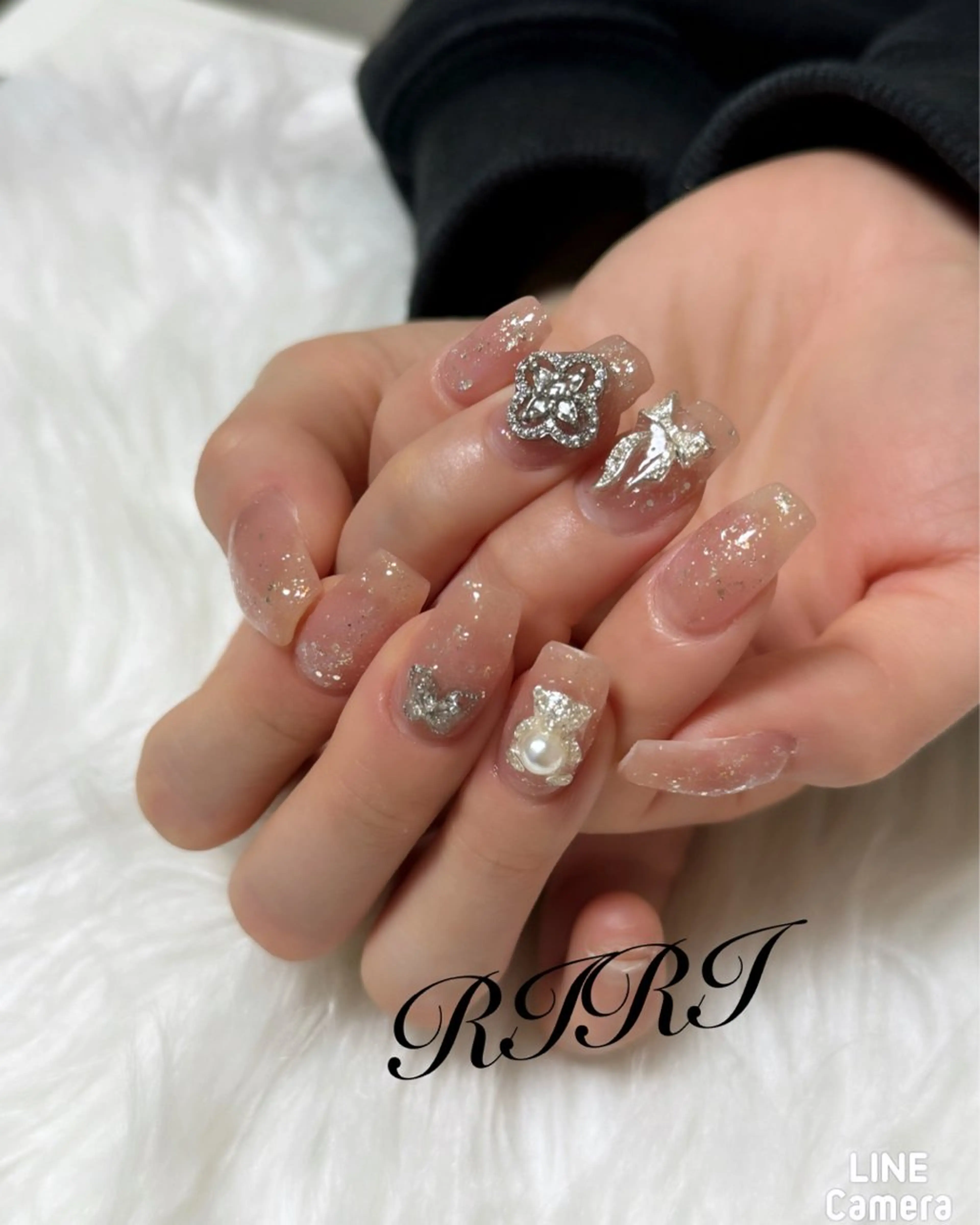 ネイル ジェルネイル キラキラネイル 韓国ネイル ラメ(グリッター) ショートネイル ハンドネイル riri オーナーのネイルデザイン