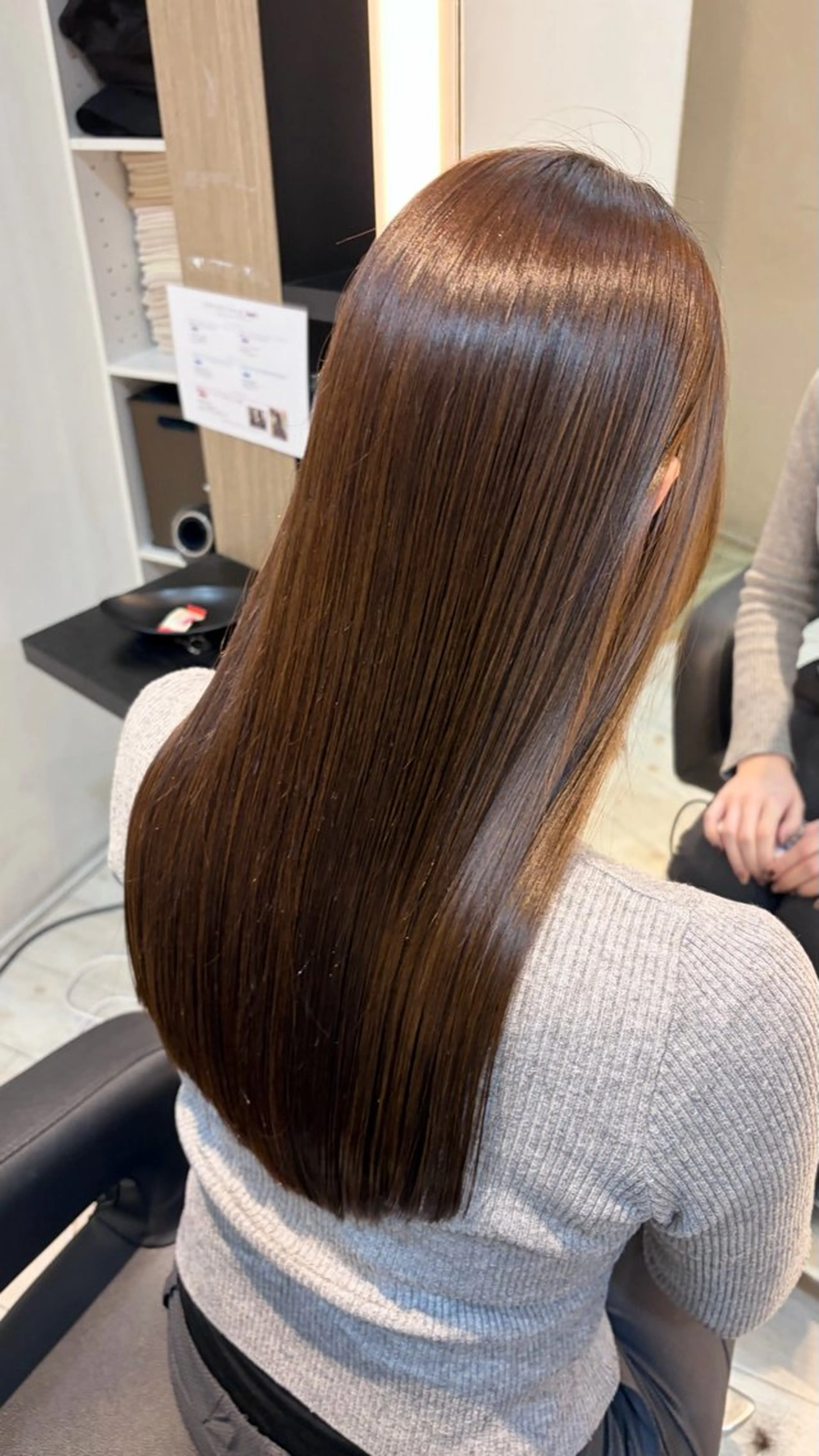 セミロング カラー カット ヘアカラー トリートメント ブリーチ/髪質改善/ ハイトーン/暖色のヘアスタイル
