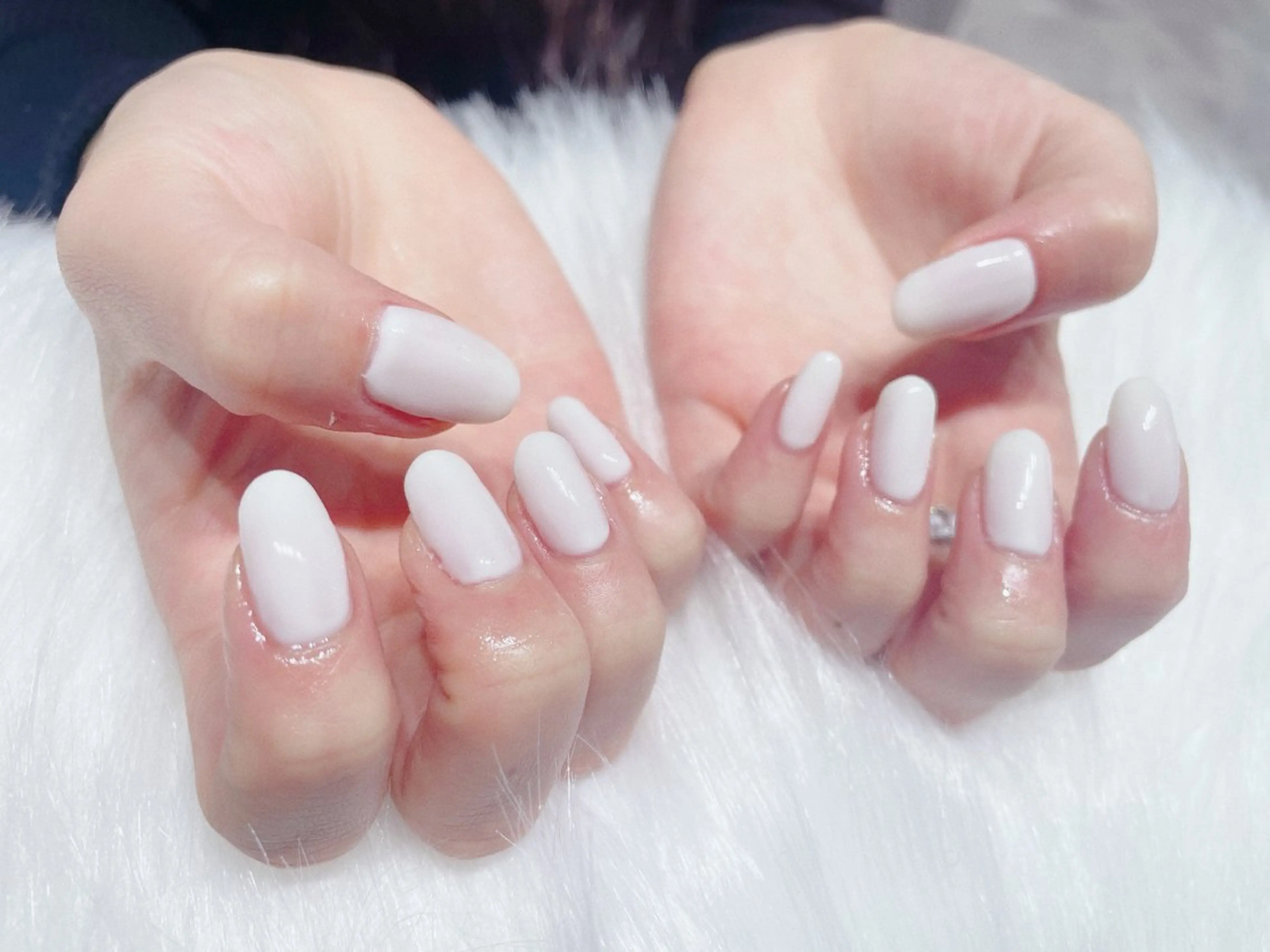 ネイル ワンカラーネイル リスブラン AYUMI 🍎のネイルデザイン