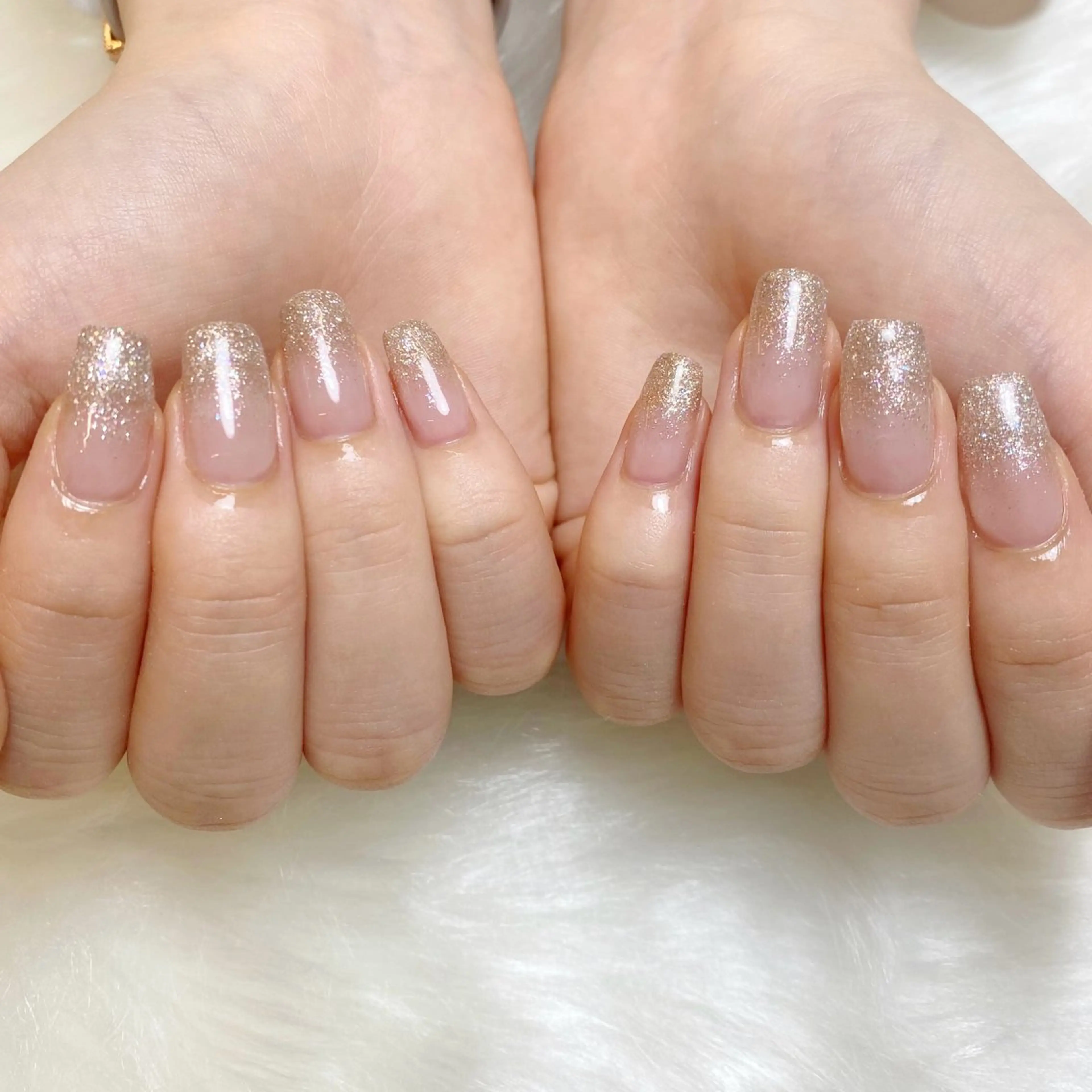 ネイル ブルー 長さ出し フットネイル フレンチネイル グラデーション ハンドネイル fein. miku🎀🍼のネイルデザイン