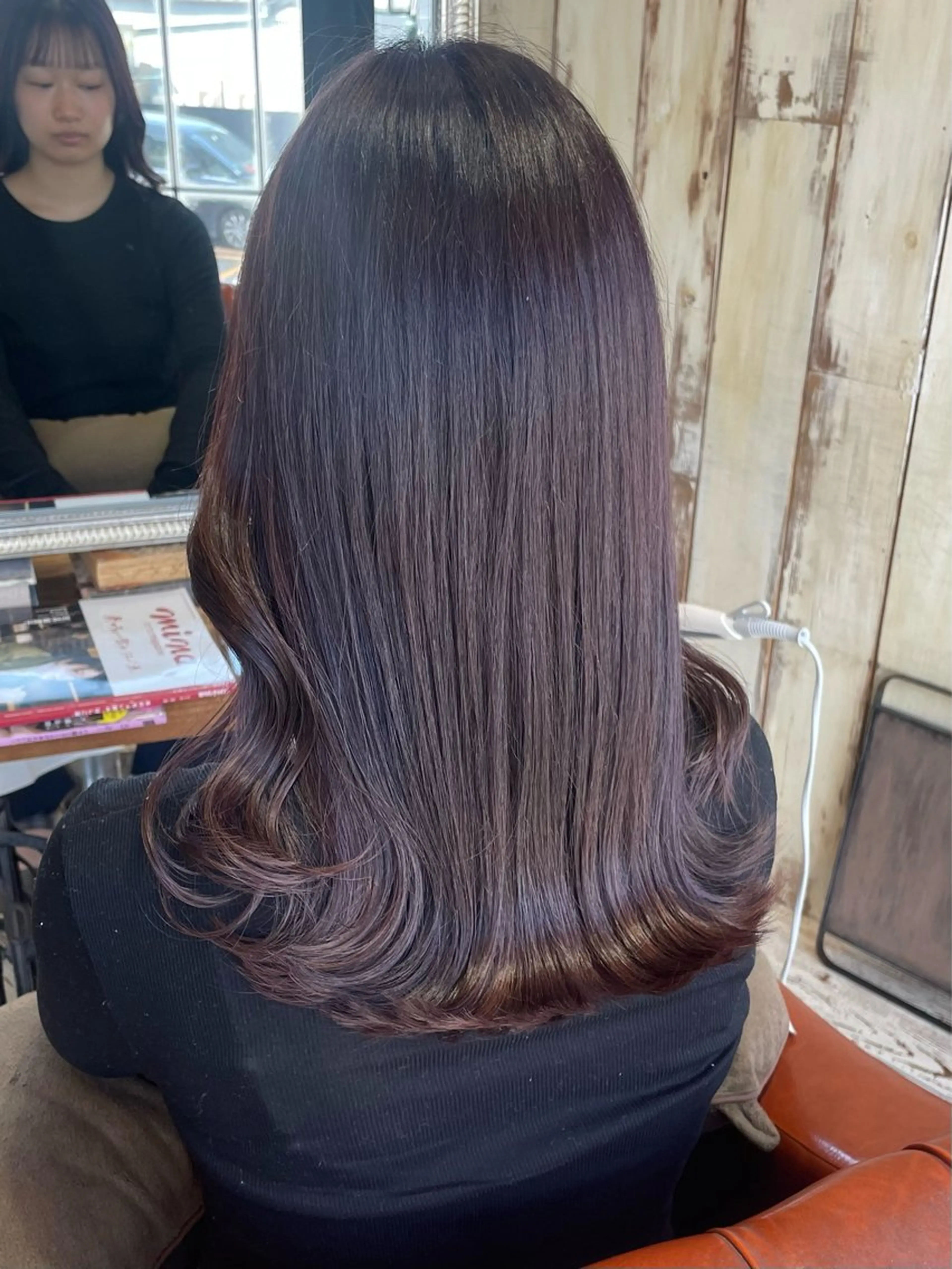 セミロング 大久保 詩月のヘアスタイル