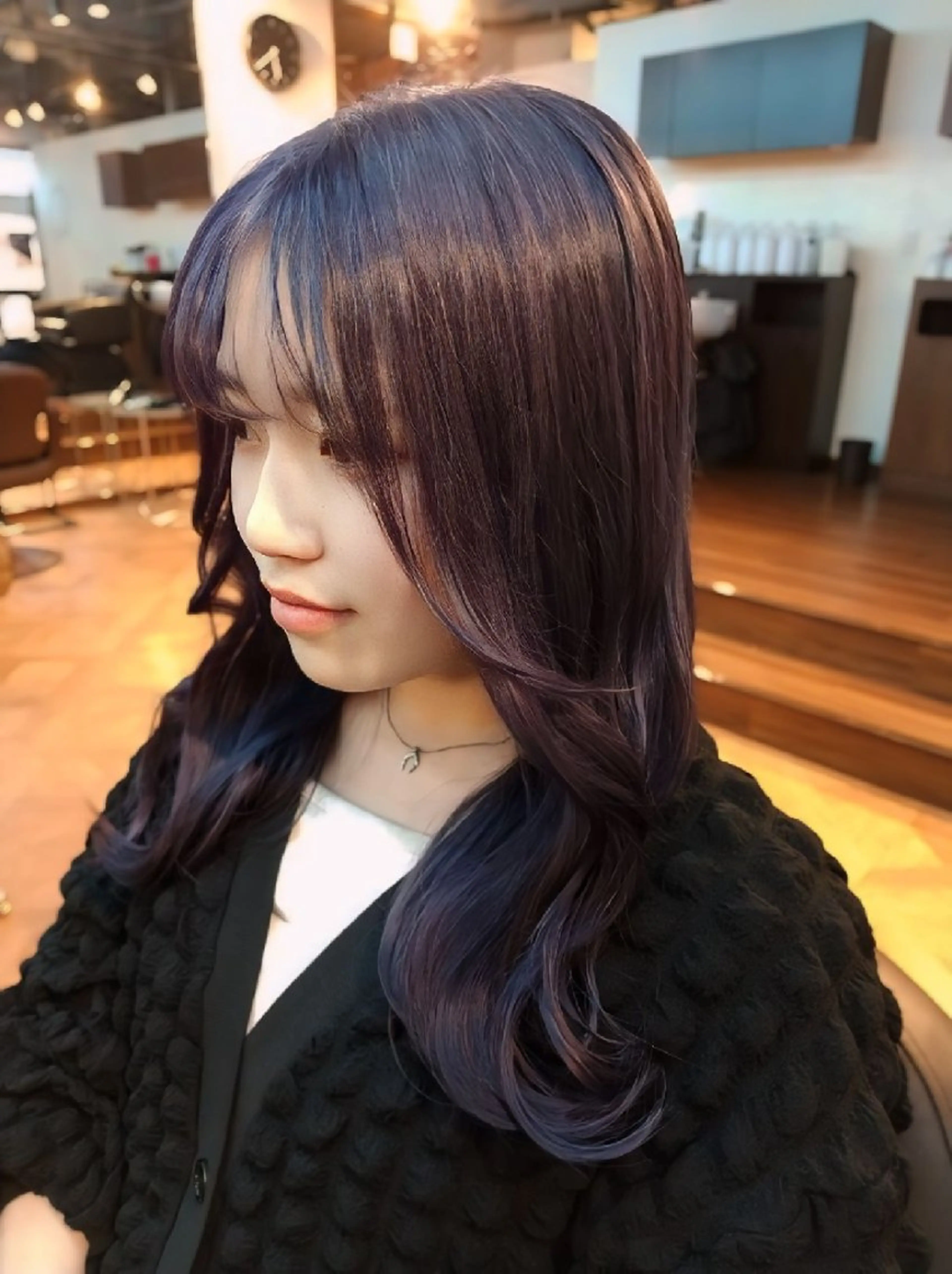 ロング カラー ブリーチ ラベンダーカラー 久村 奈菜のヘアスタイル