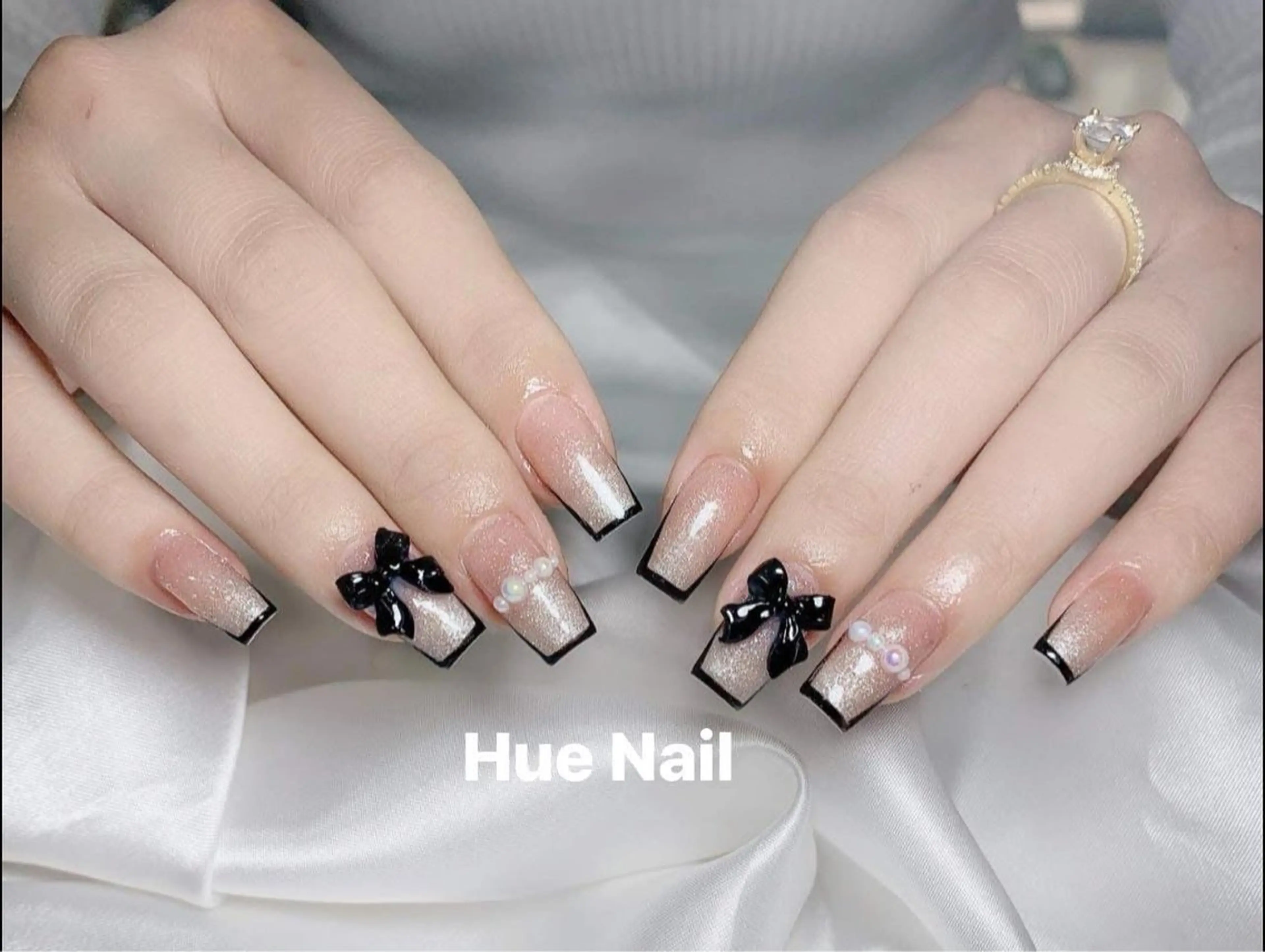 ミディアム HOANG NAILのネイルデザイン