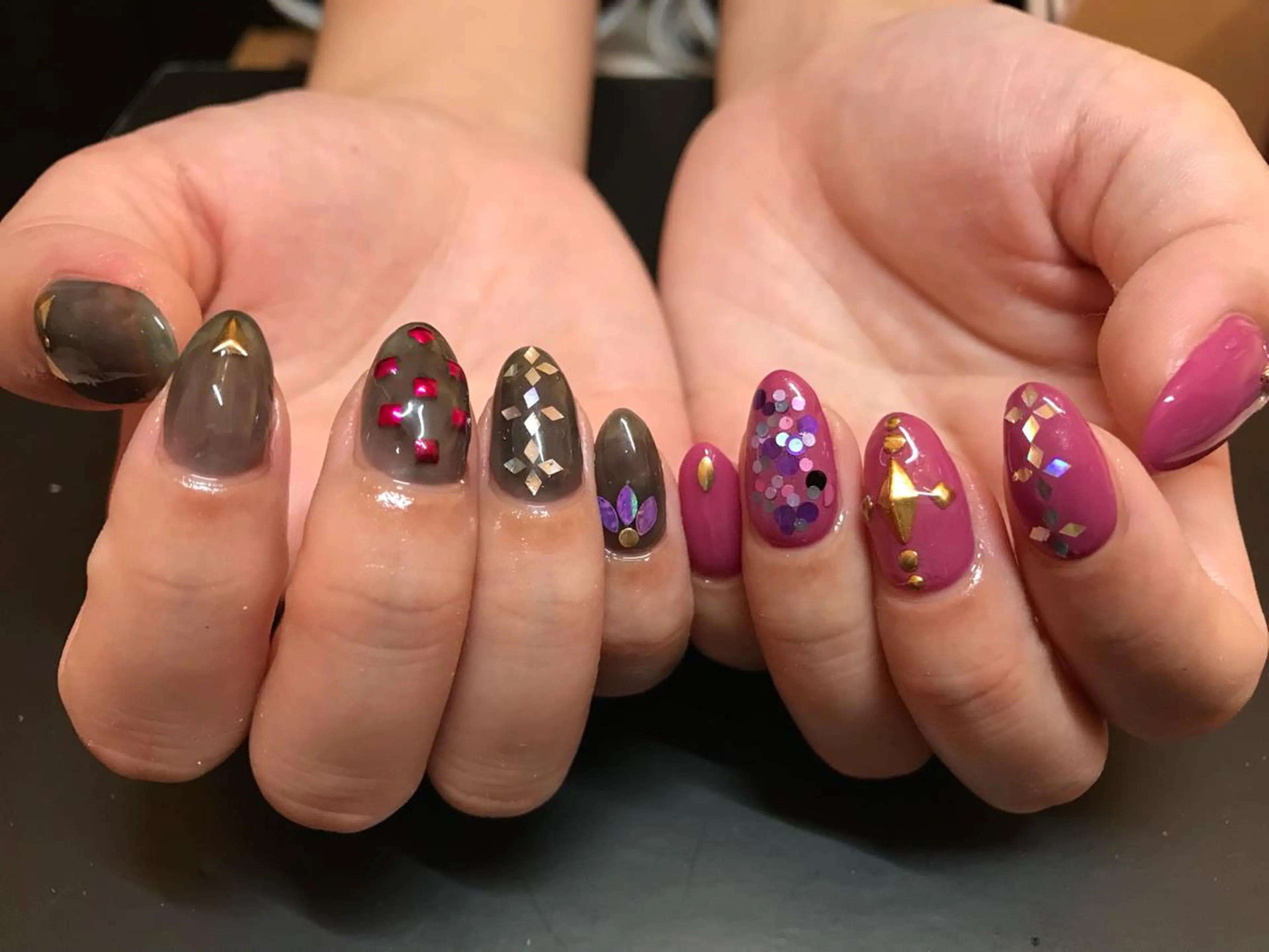 ネイル ストーンネイル Nail &Beauty Salon ☆Kirari☆所属・ビューティサロン ☆Kirari☆のネイルデザイン