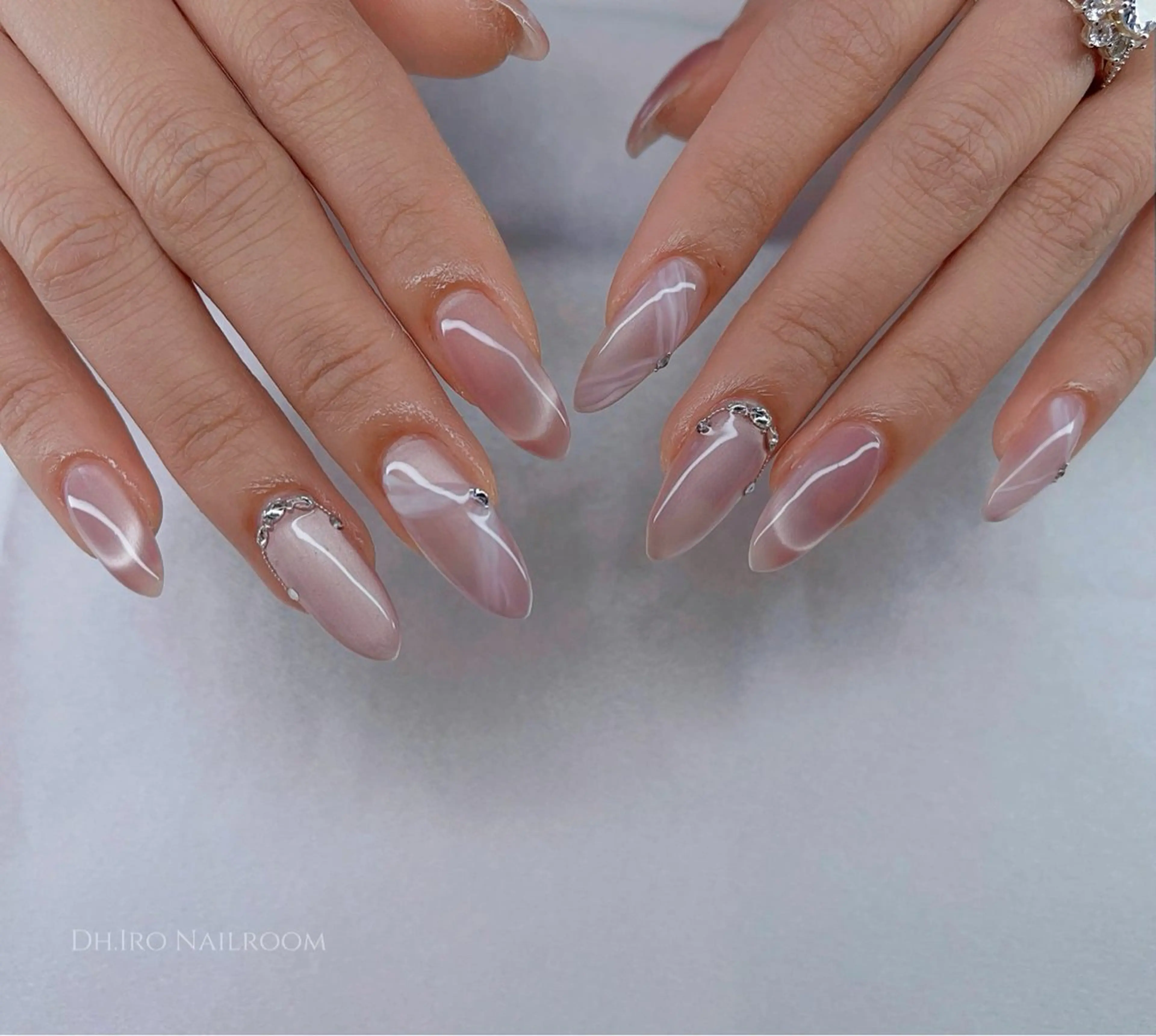 ネイル IRO所属・hina hinaのネイルデザイン