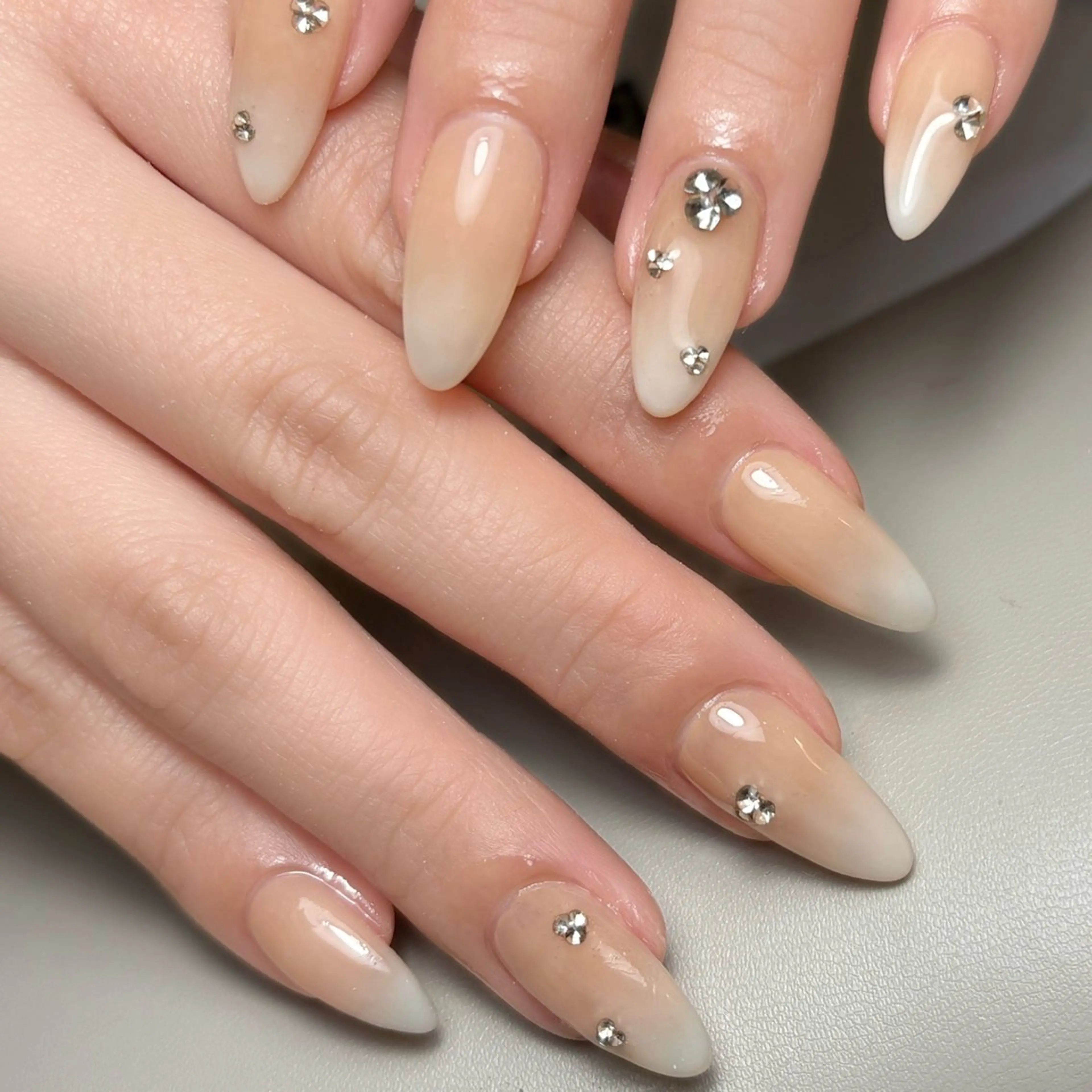 ネイル ハンドネイル r'e blanc wakaのネイルデザイン