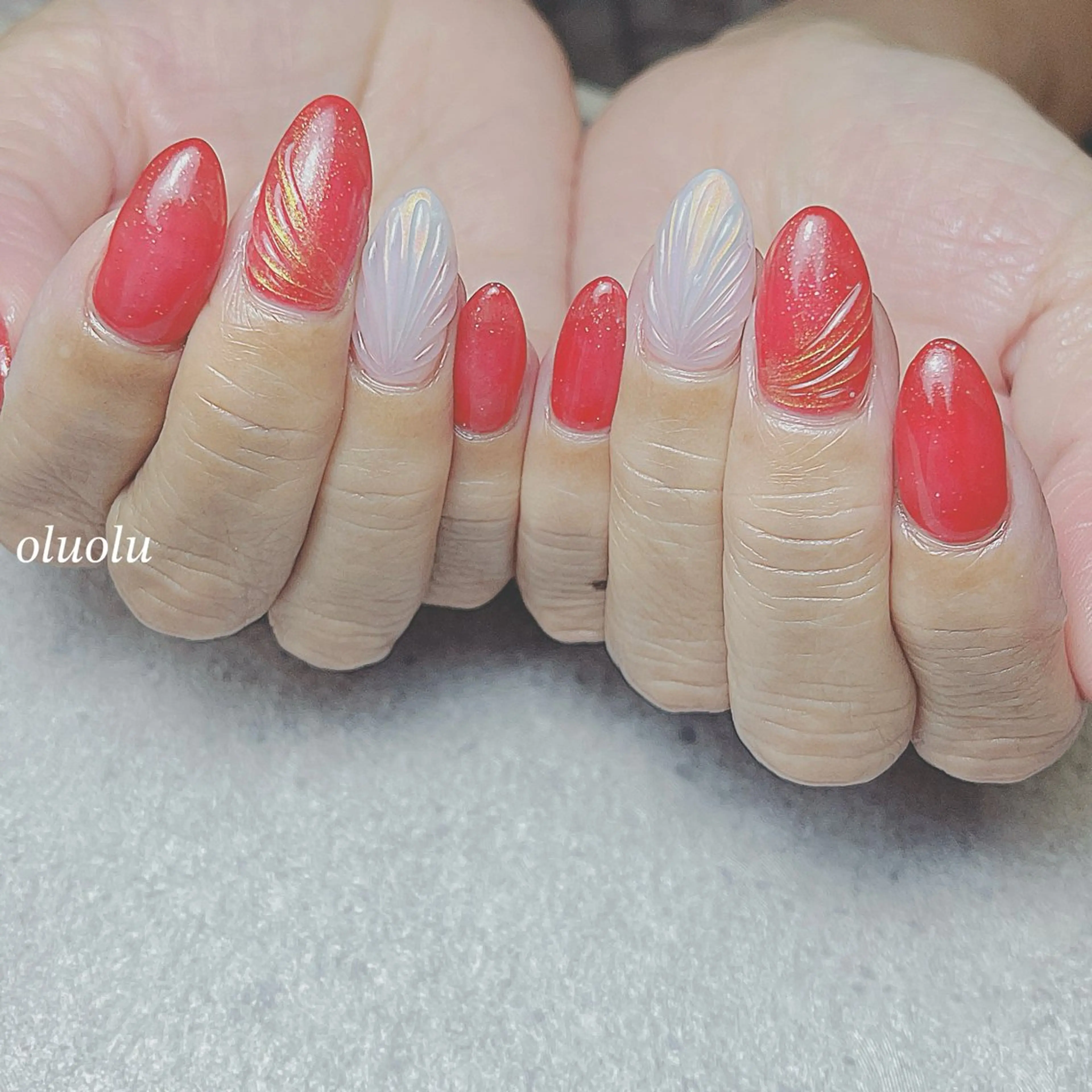 ネイル アートネイル オーロラネイル ぷっくりネイル ハンドネイル 大村 紬華のネイルデザイン