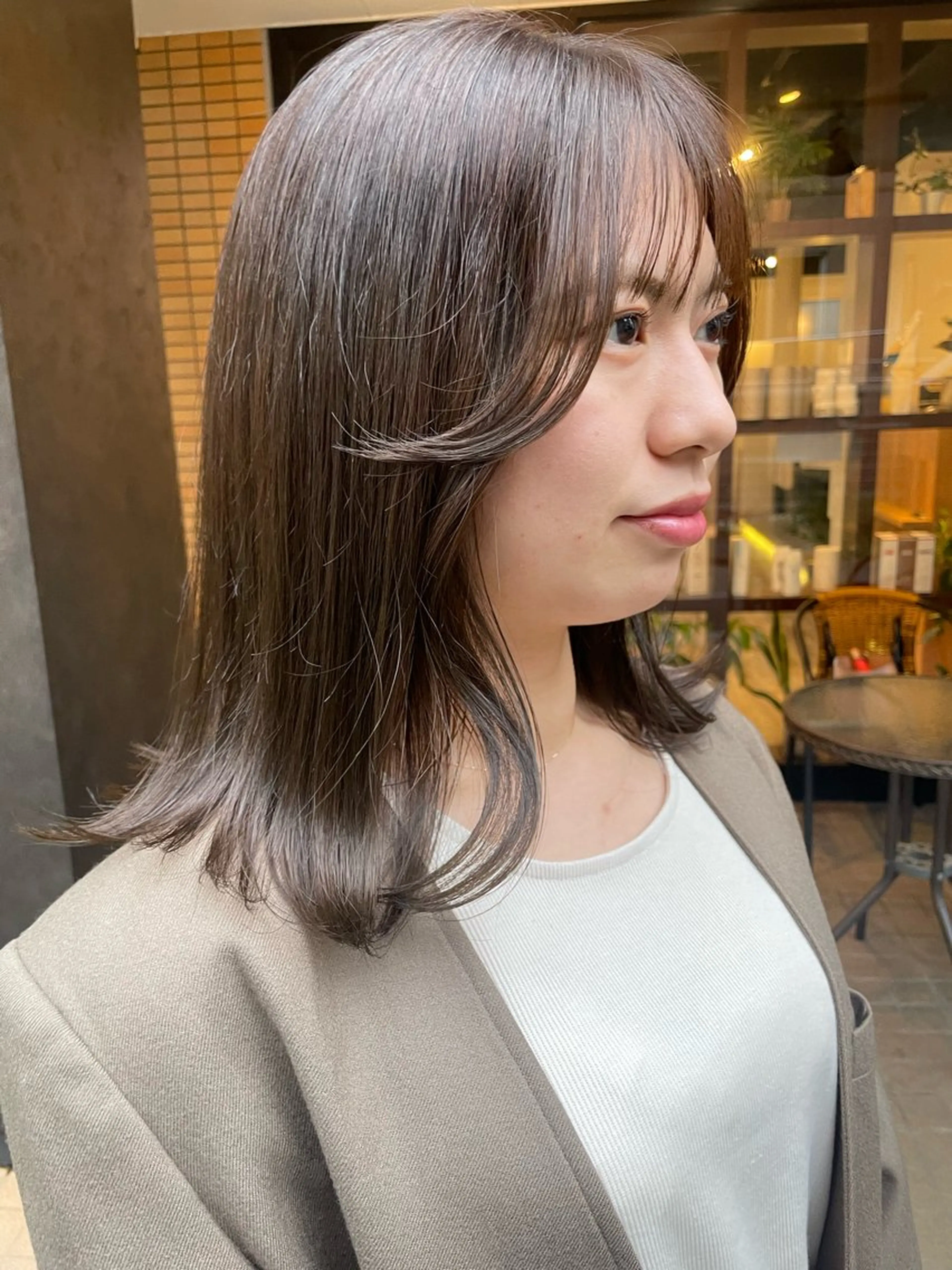 セミロング カラー 透明感カラー グレージュ カット ヘアカラー トリートメント しのはら まどかのヘアスタイル