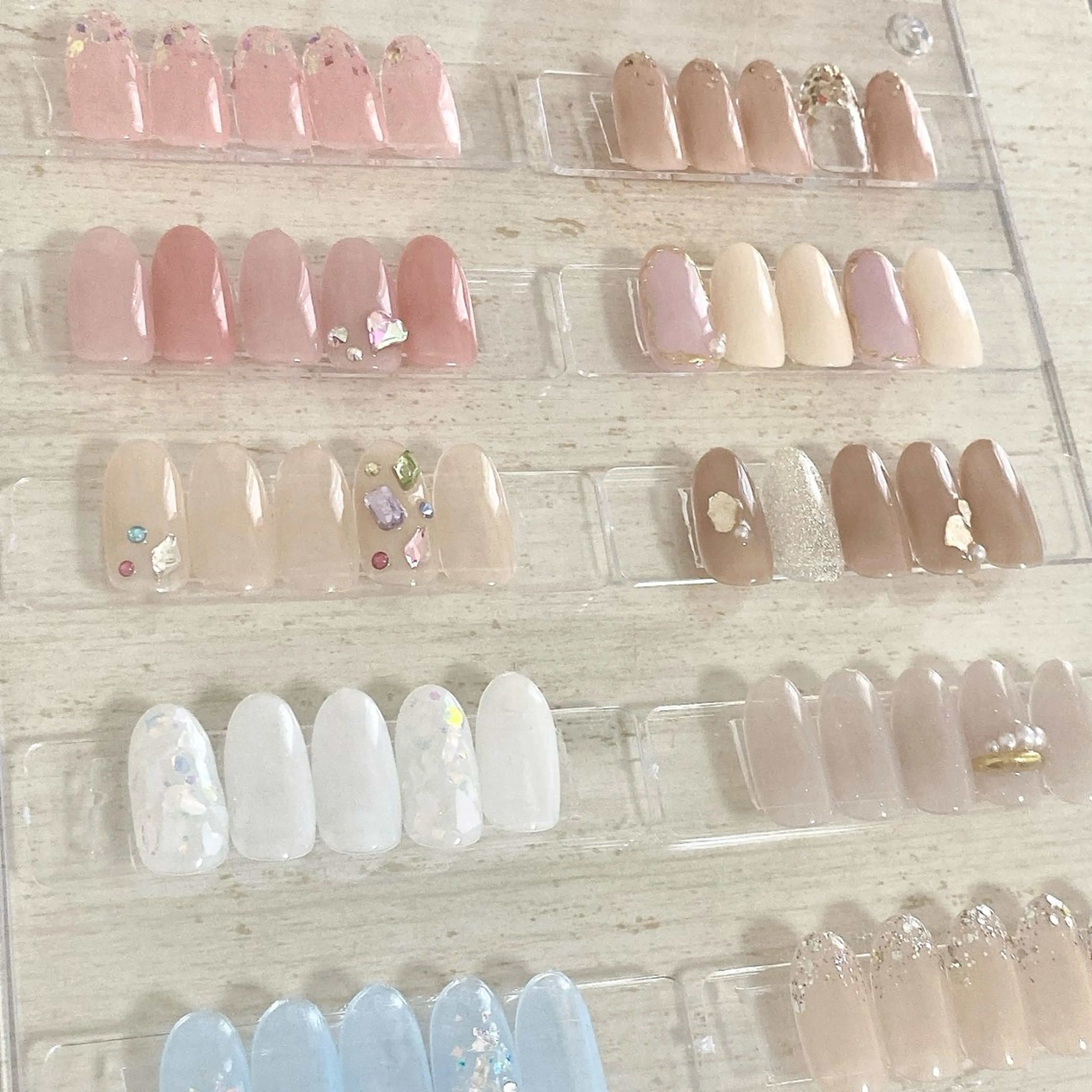 ネイル オフィスネイル シンプルネイル Aoi💅🏻 表参道のネイルデザイン