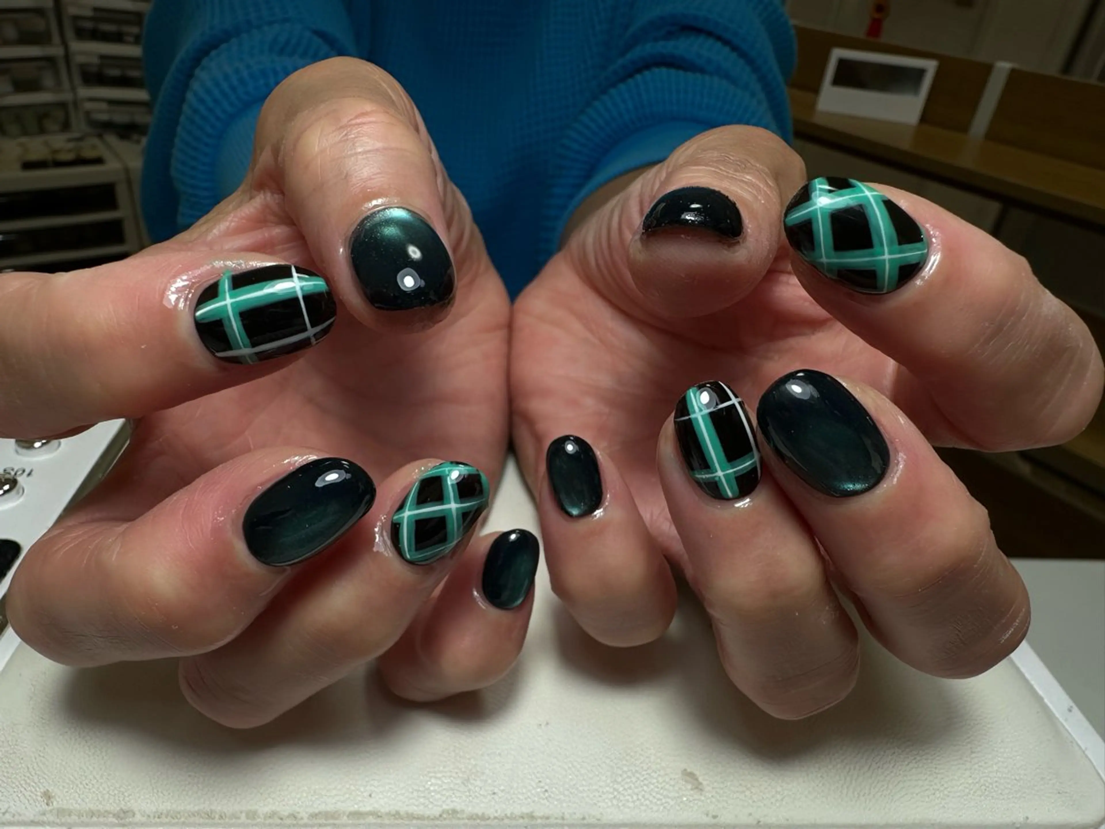 ネイル ハンドネイル NAIL CIRCLESのネイルデザイン