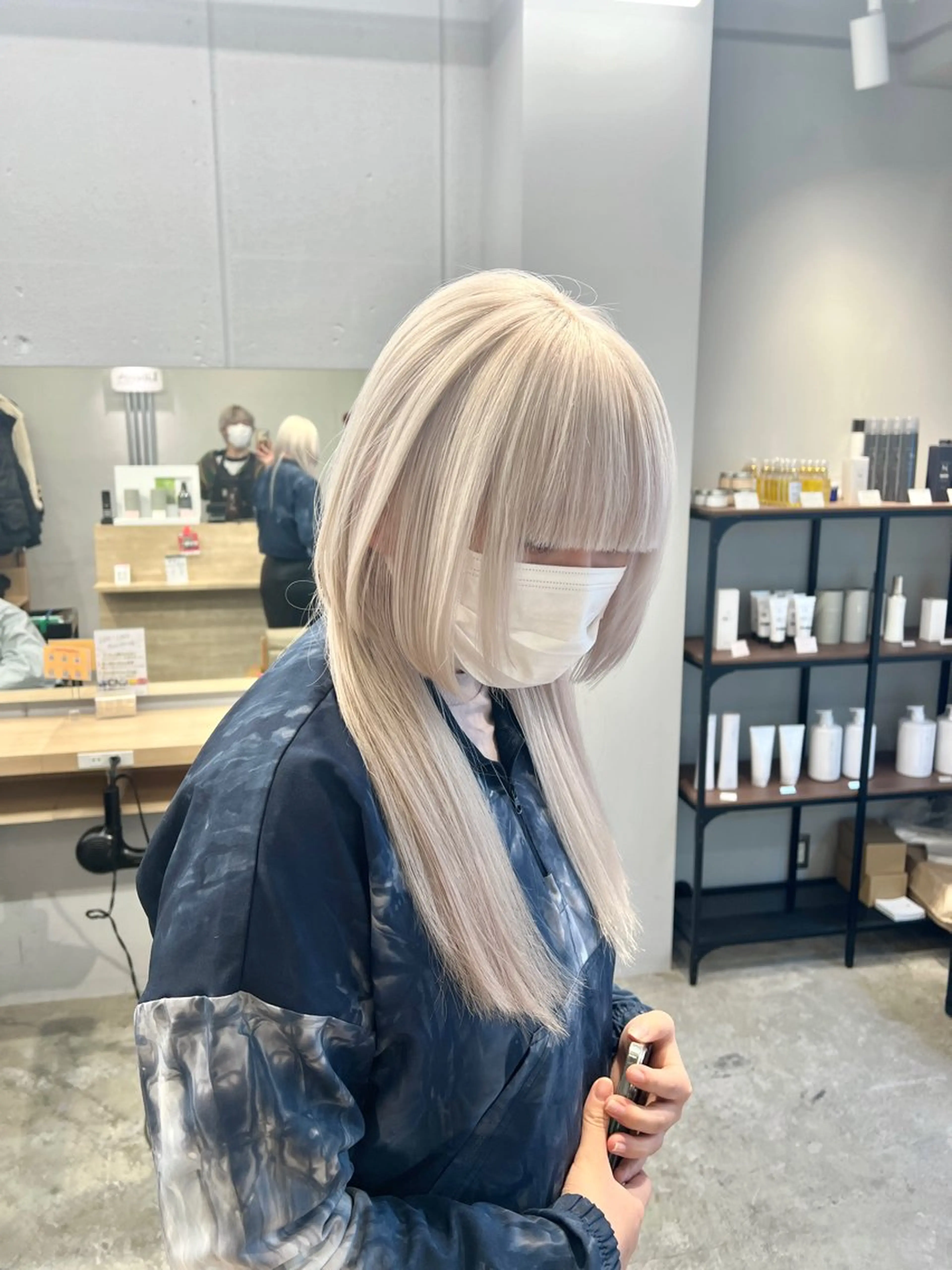 ロング カラー ブリーチ ウルフカット SALOWIN柏Suite所属・ブリーチ毛の縮毛矯正 ハイトーン/岡本智樹のヘアスタイル