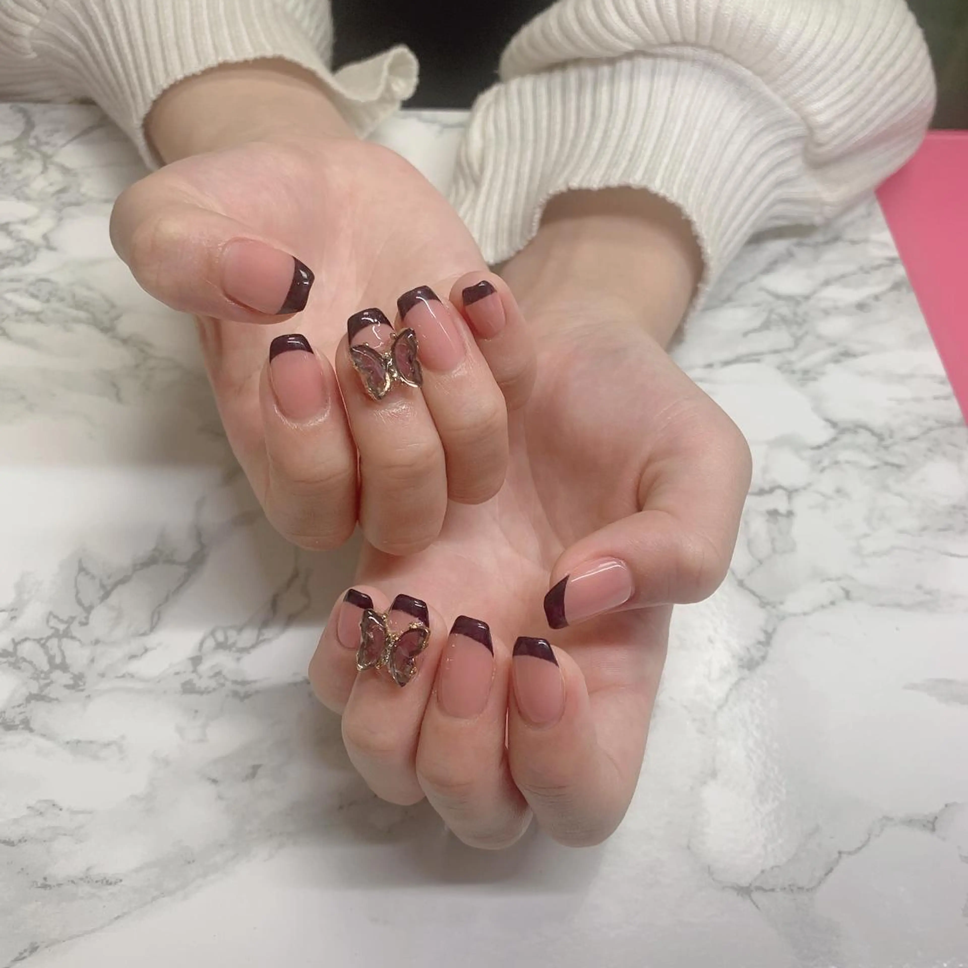 ネイル はな💎ネイル ワンホン、長さ出しのネイルデザイン