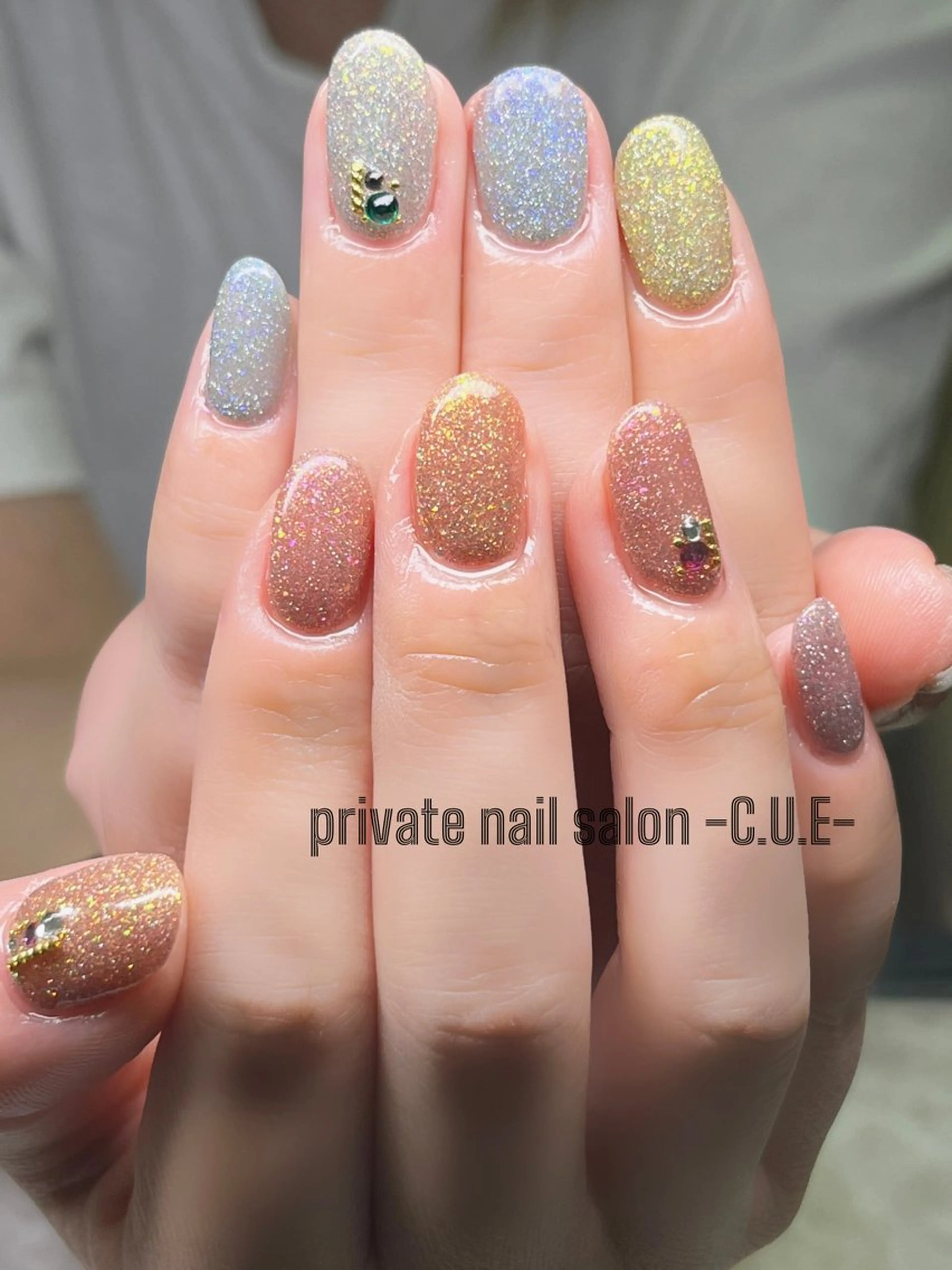 ネイル フラッシュネイル キラキラネイル Nailsalon C.U.Eのネイルデザイン