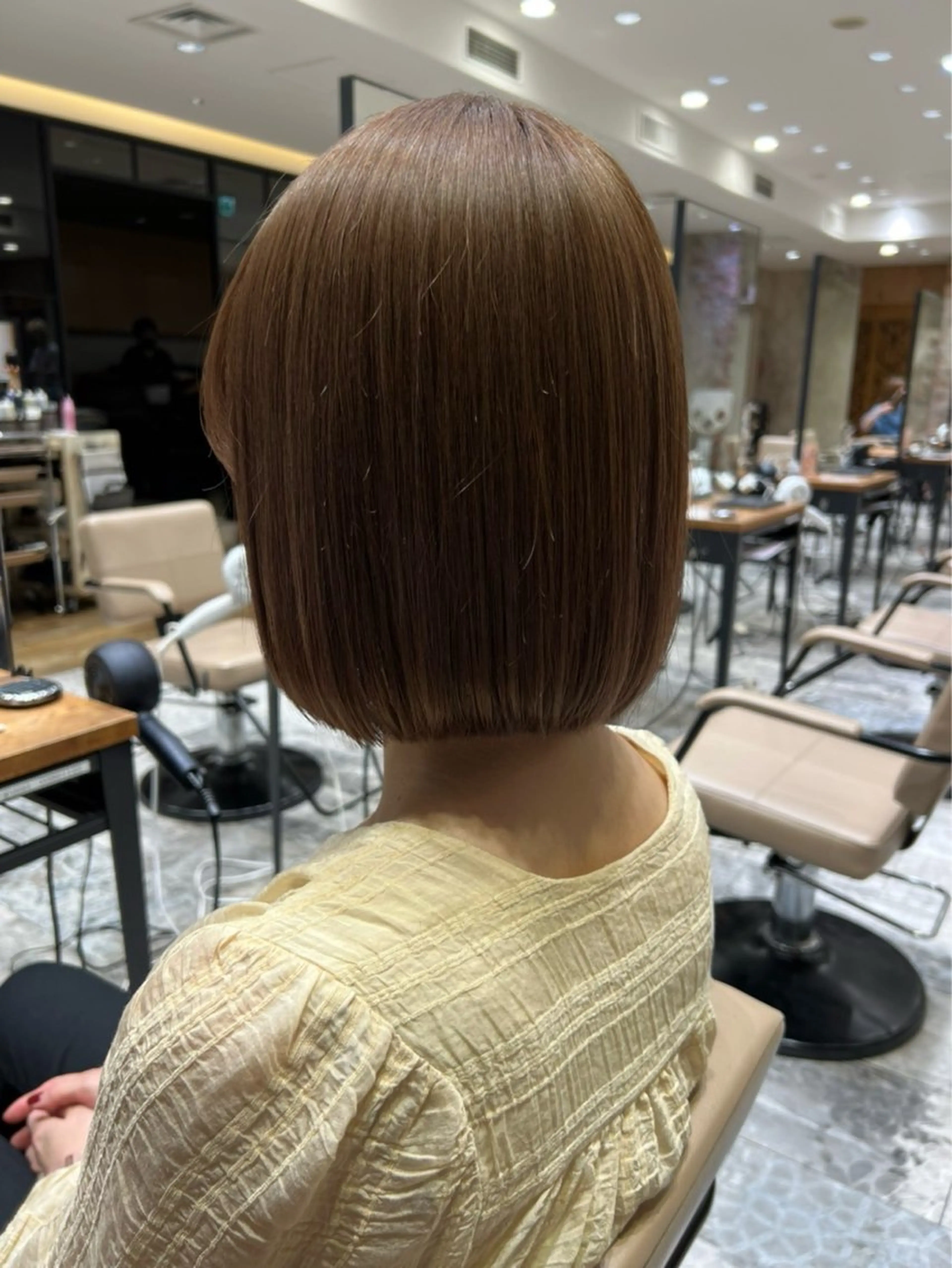 ミディアム カラー 切りっぱなしボブ ボブ 必ず似合わせます/ レイヤー/石戸谷海斗のヘアスタイル