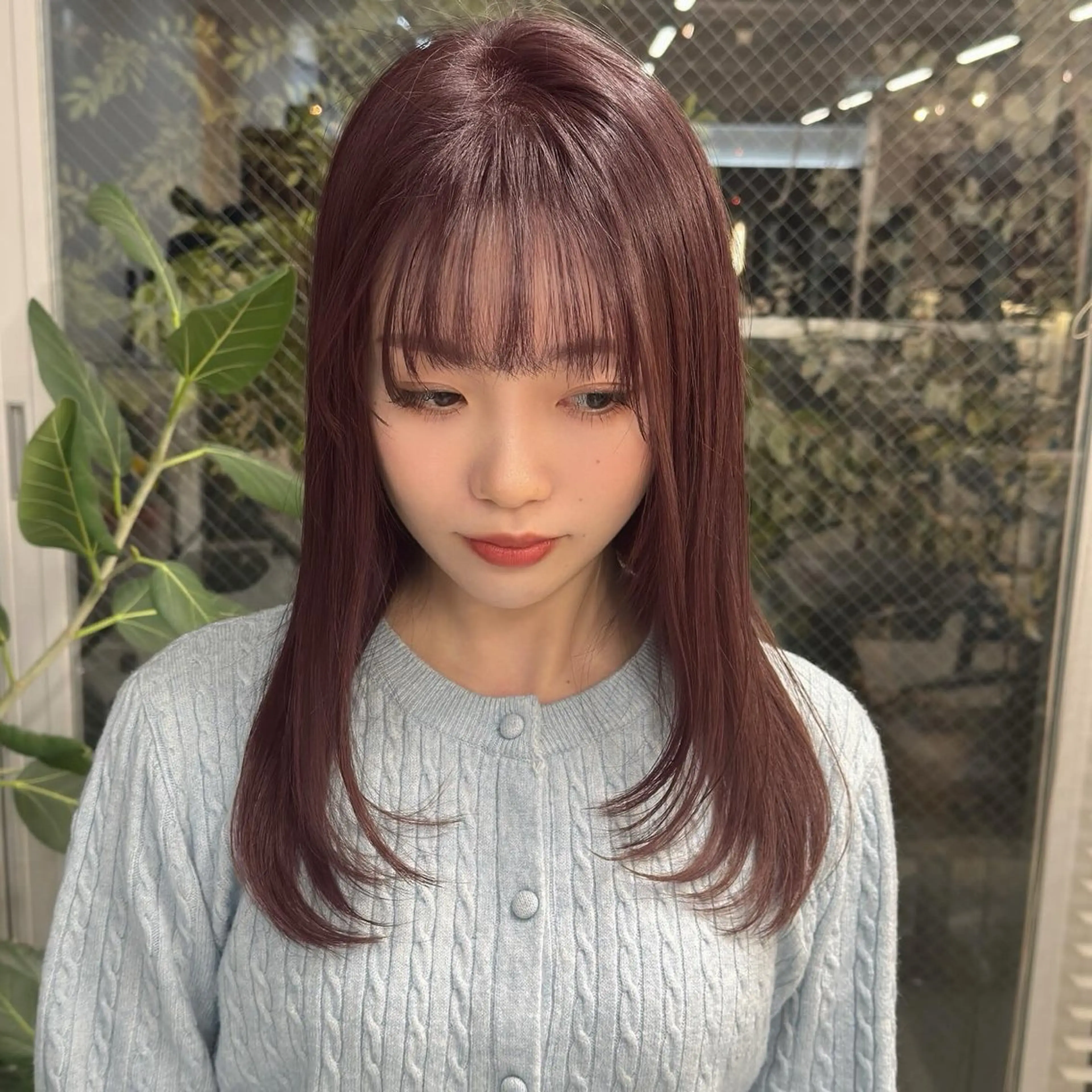 セミロング 岡本雅也 ショートボブレイヤーのヘアスタイル