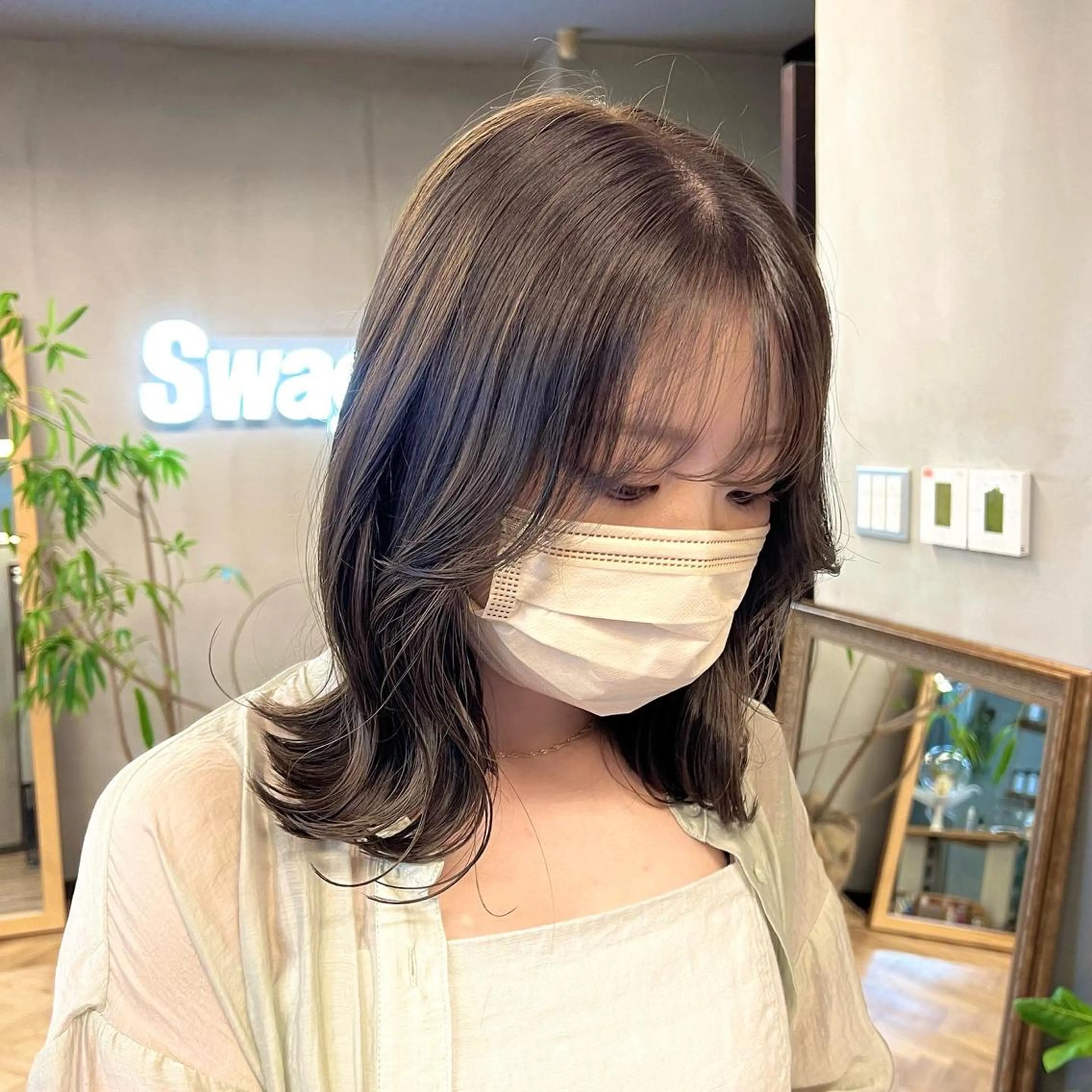 ミディアム カラー パーマ ヘアアレンジ メンズ キッズ ネイル マツエク・マツパ アイブロウ カット ヘアカラー トリートメント EMANON梅田店所属・前川 朋香のヘアスタイル