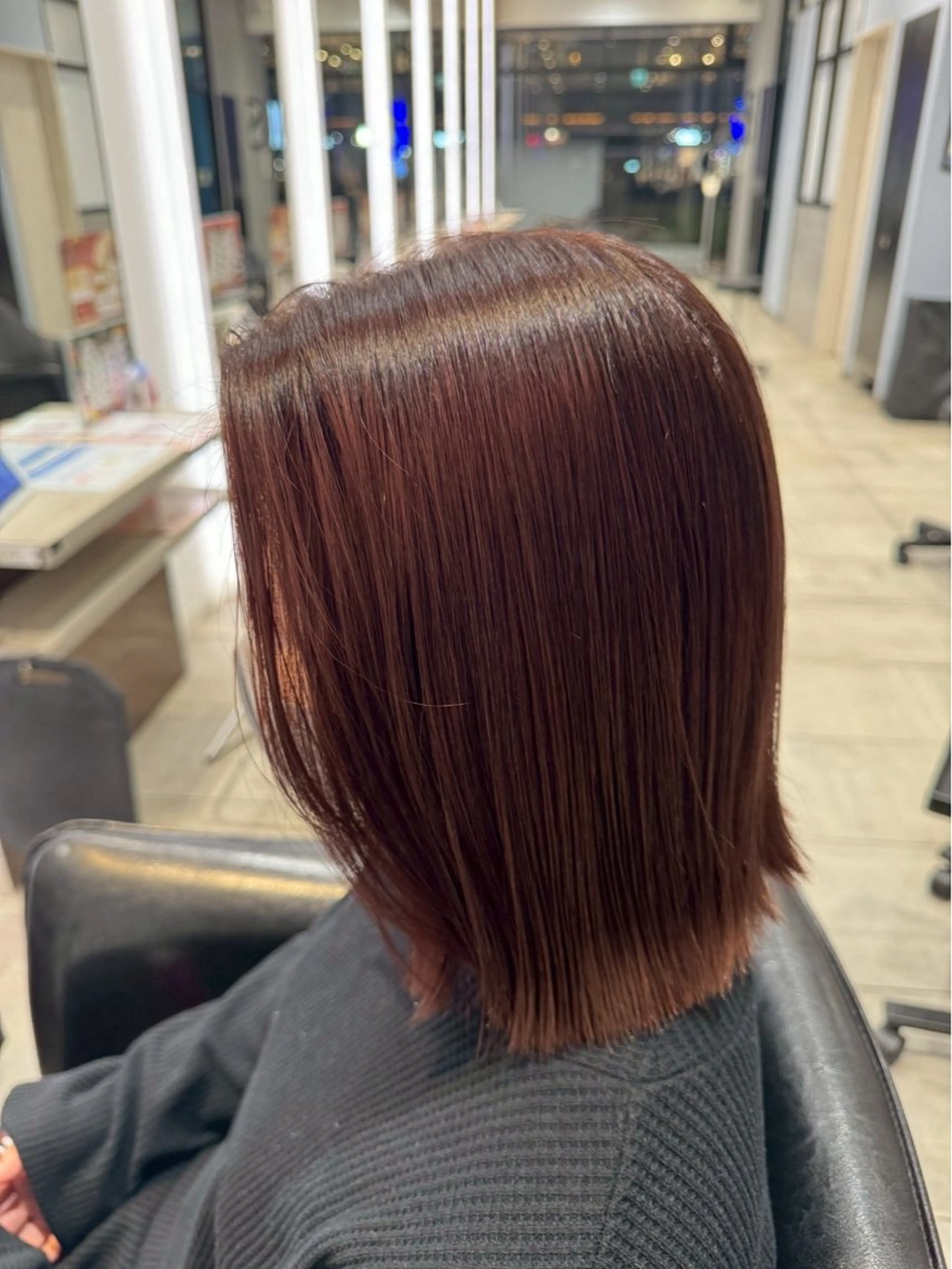 カラー Earth八王子 柳場 愛のヘアスタイル