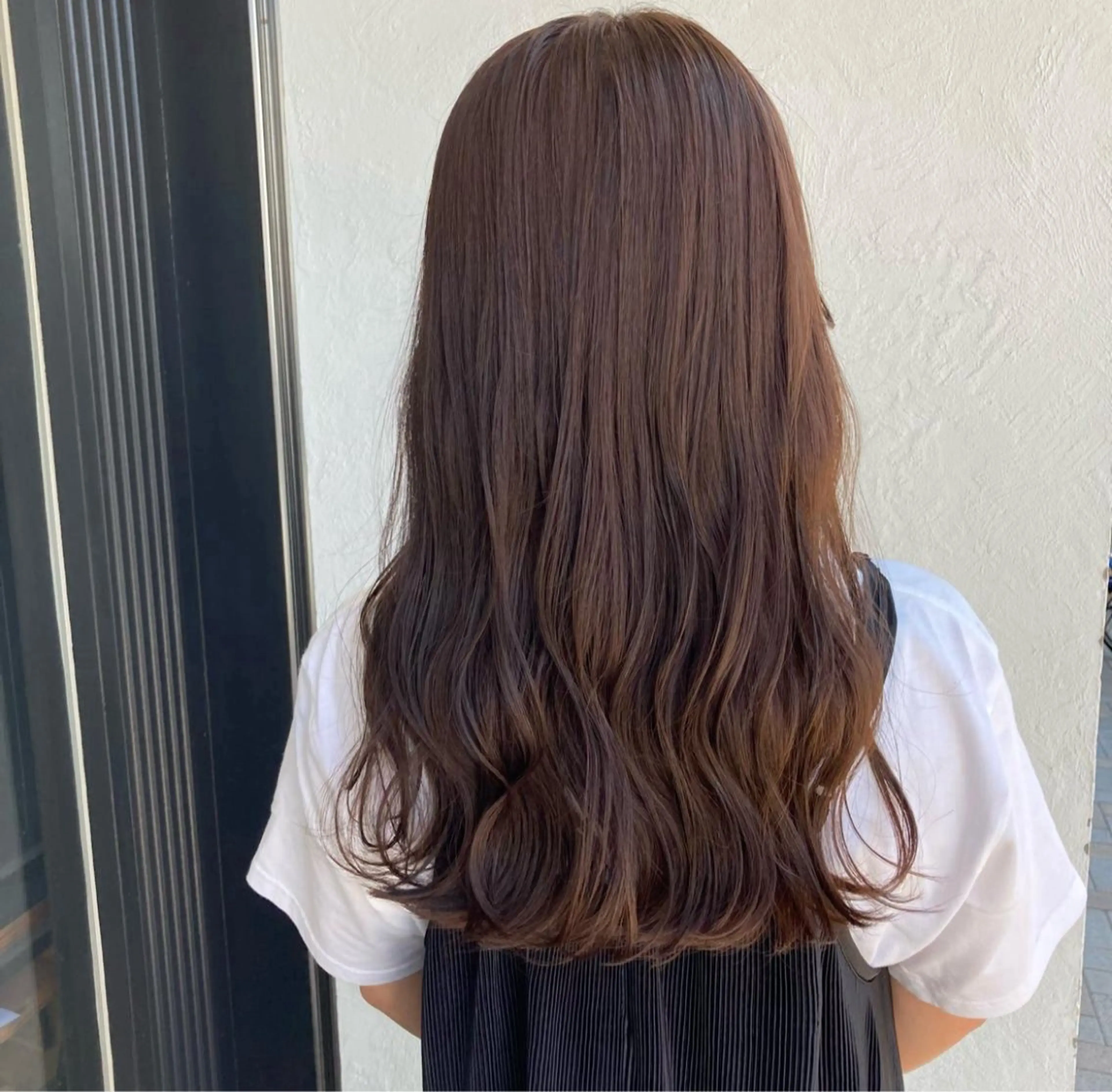 ロング カラー ベージュカラー ヘアカラー 松尾 遥花のヘアスタイル